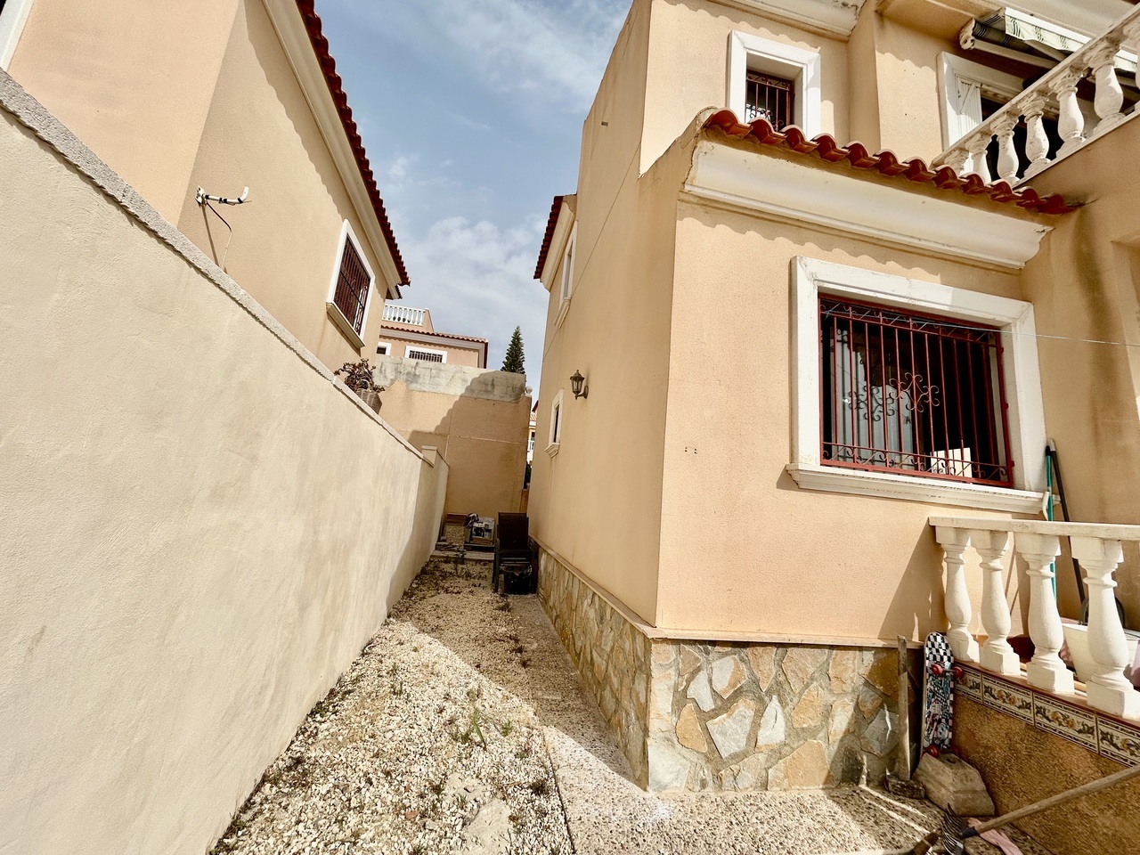 For sale - 2 Bedroom 2 Bathroom Villa in Villamartin - Blue Lagoon  - Alicante