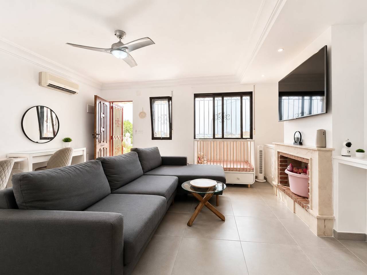 For sale - 2 Bedroom 2 Bathroom Villa in Villamartin - Blue Lagoon  - Alicante