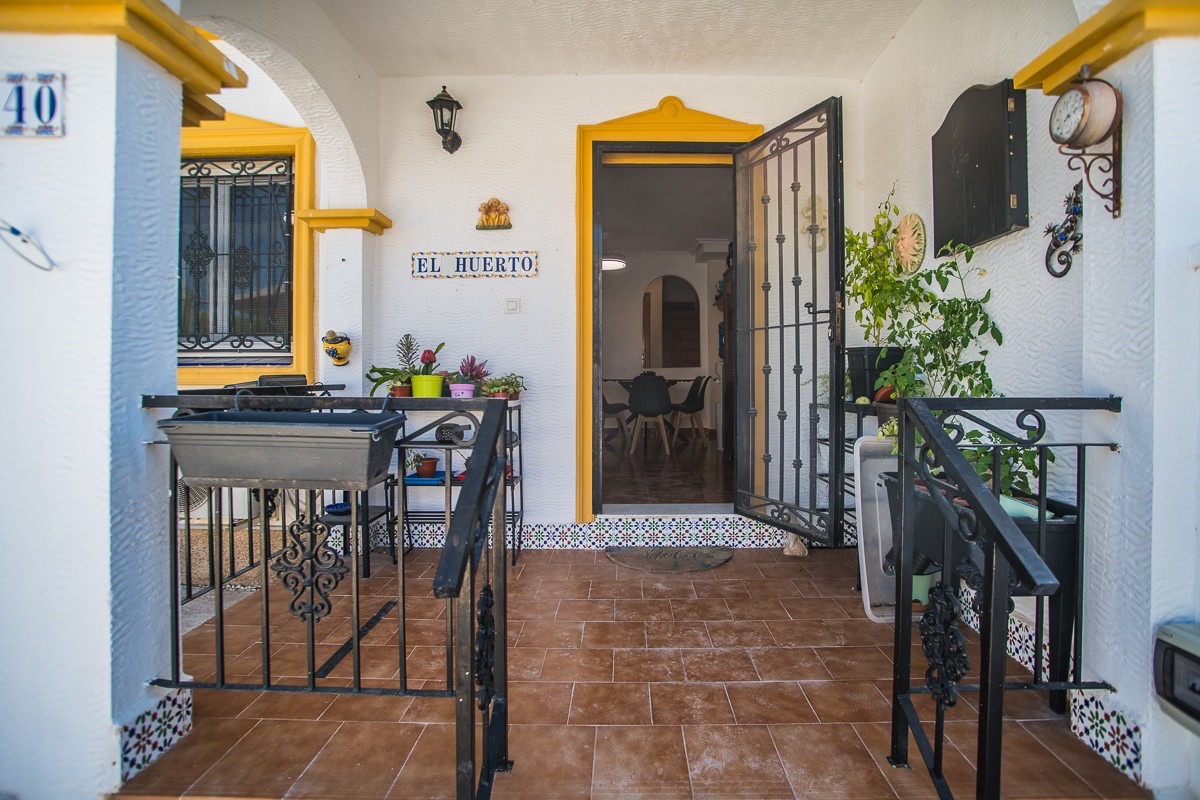 For sale - 3 Bedroom 1 Bathroom House in Vistabella golf - Vistabella Golf  - Alicante
