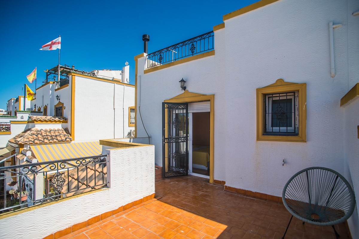 For sale - 3 Bedroom 1 Bathroom House in Vistabella golf - Vistabella Golf  - Alicante