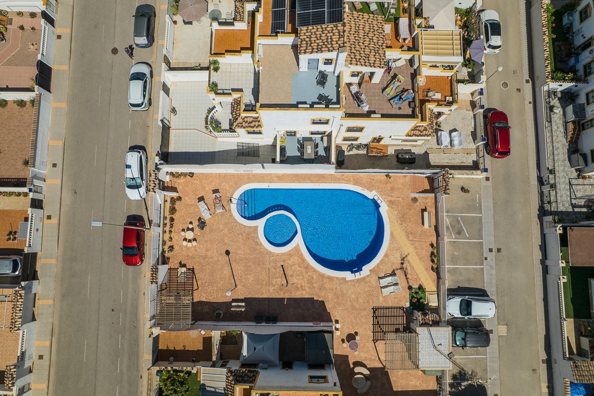 For sale - 3 Bedroom 1 Bathroom House in Vistabella golf - Vistabella Golf  - Alicante