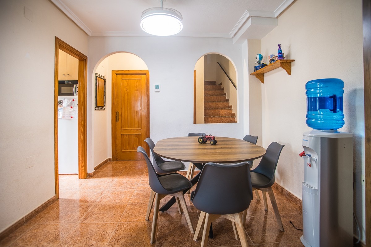 For sale - 3 Bedroom 1 Bathroom House in Vistabella golf - Vistabella Golf  - Alicante