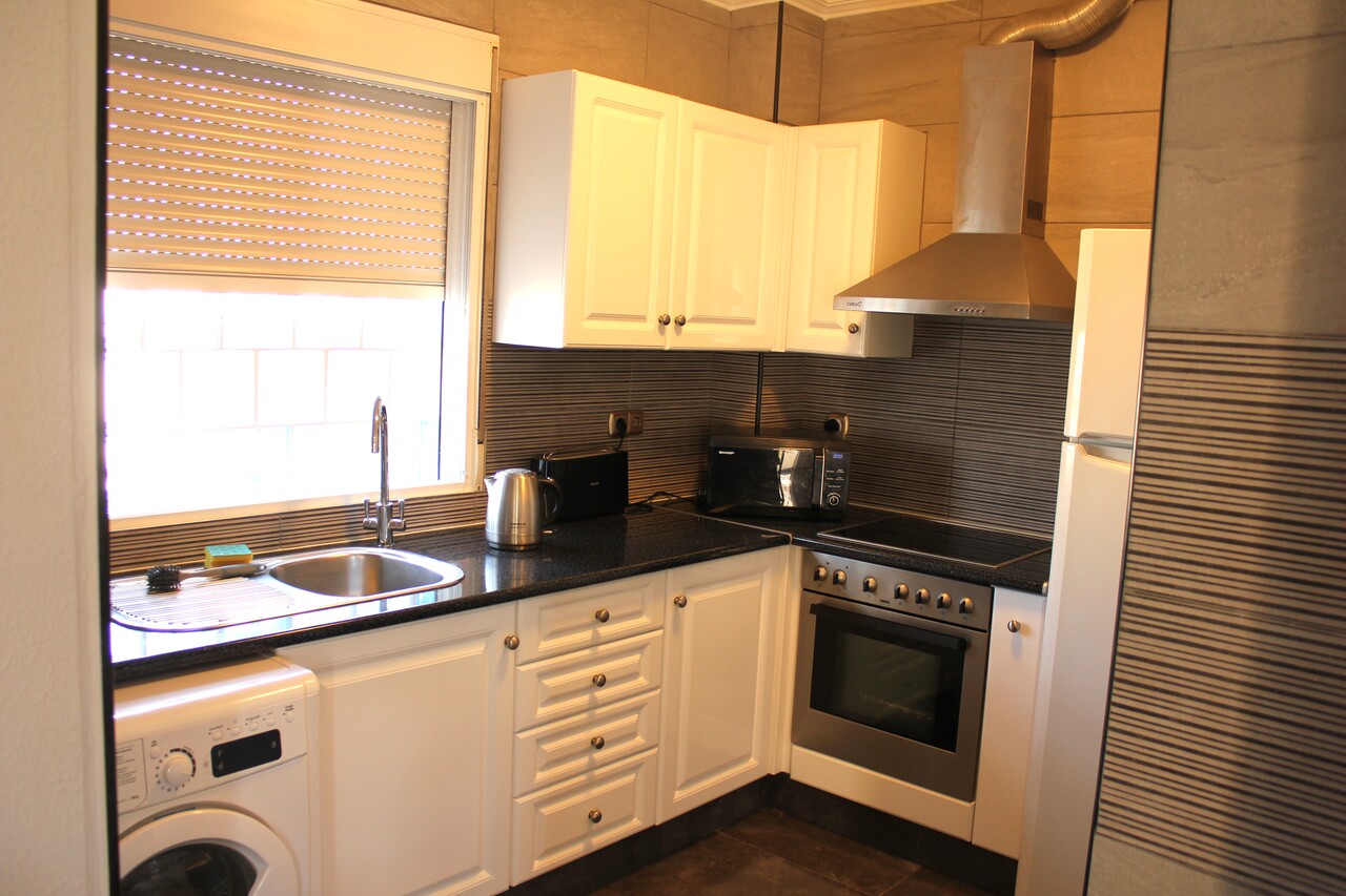 For sale - 5 Bedroom 3 Bathroom Villa in La Zenia - Costa Blanca  - Alicante