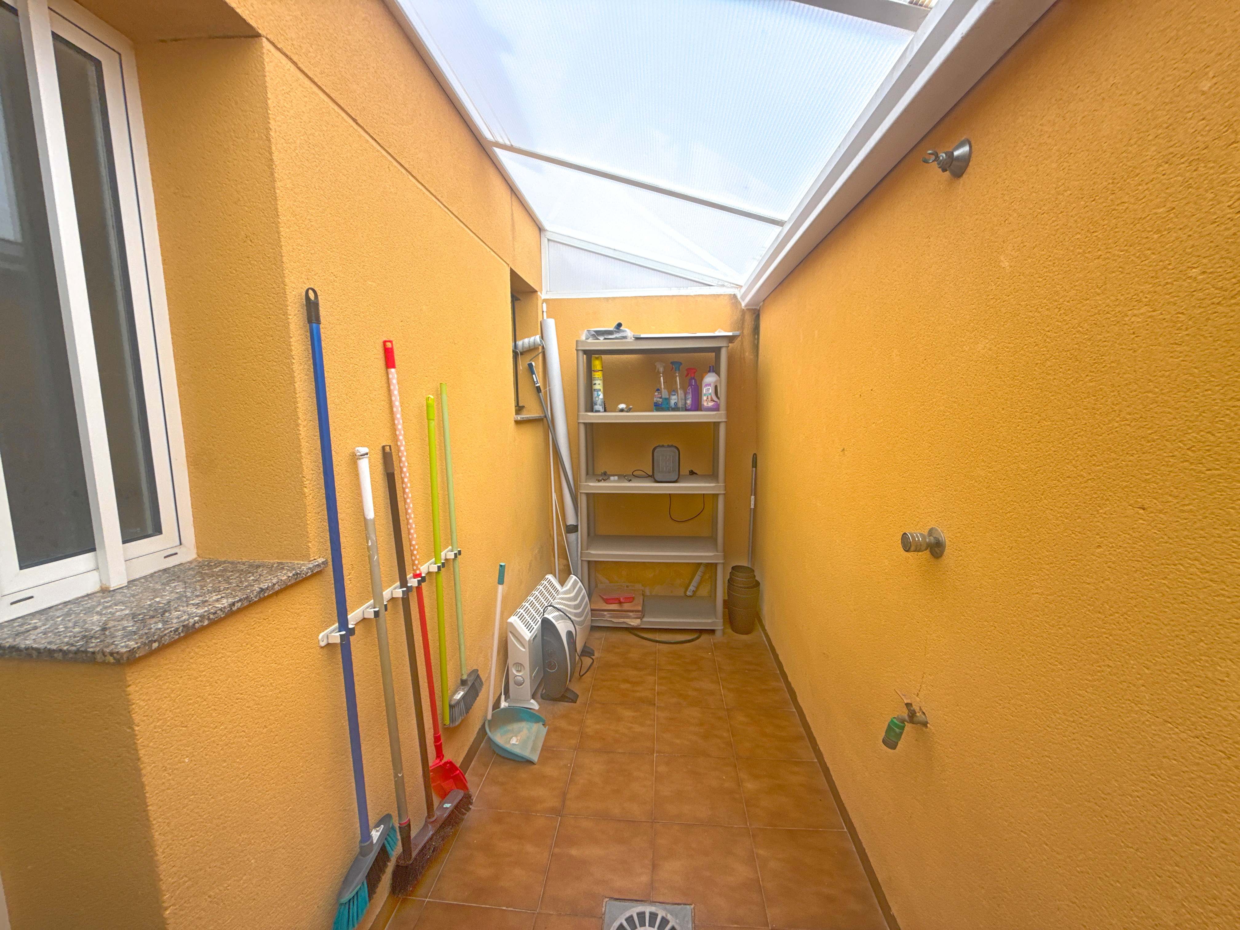 For sale - 3 Bedroom 2 Bathroom Townhouse in Cabo Roig -  - Alicante