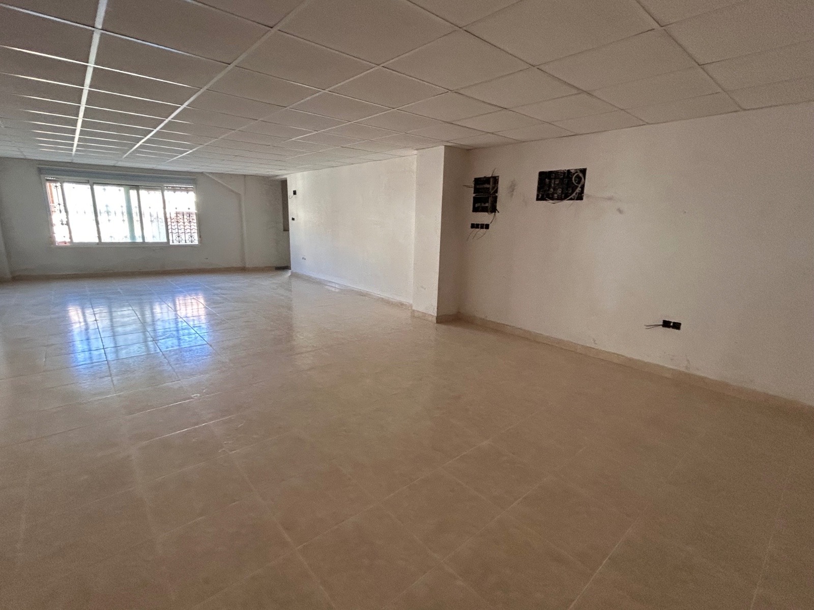 For sale - 1 Bedroom 1 Bathroom Business premises in Jacarilla - Jacarilla  - Alicante