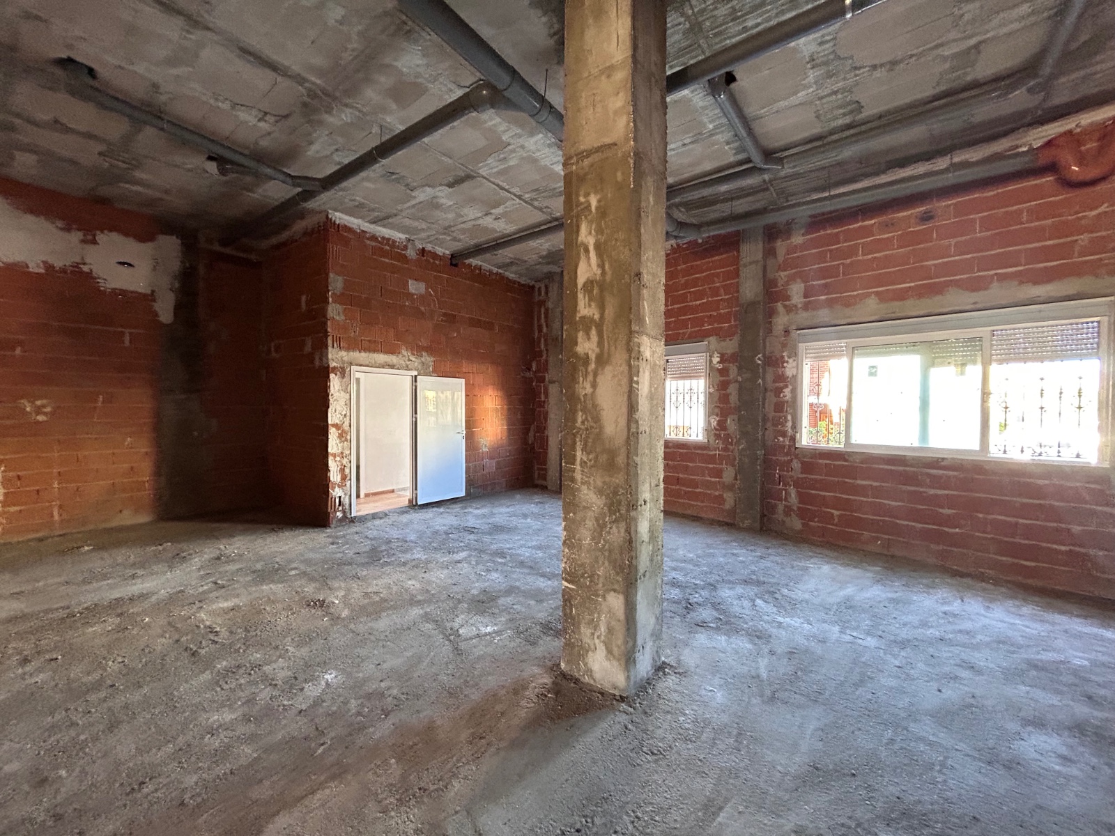 For sale - 1 Bedroom 1 Bathroom Business premises in Jacarilla - Jacarilla  - Alicante