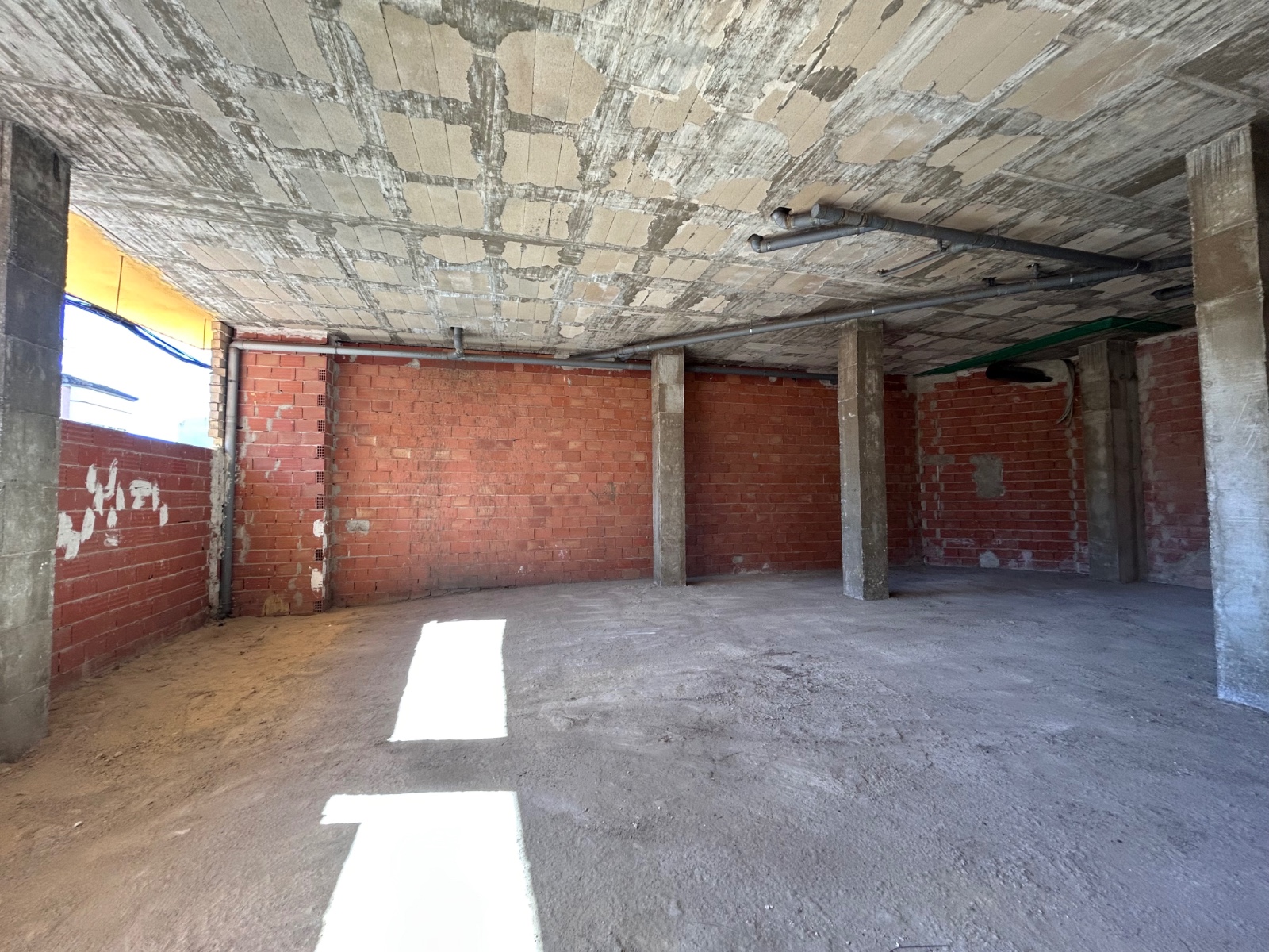 For sale - 1 Bedroom 1 Bathroom Business premises in Jacarilla - Jacarilla  - Alicante