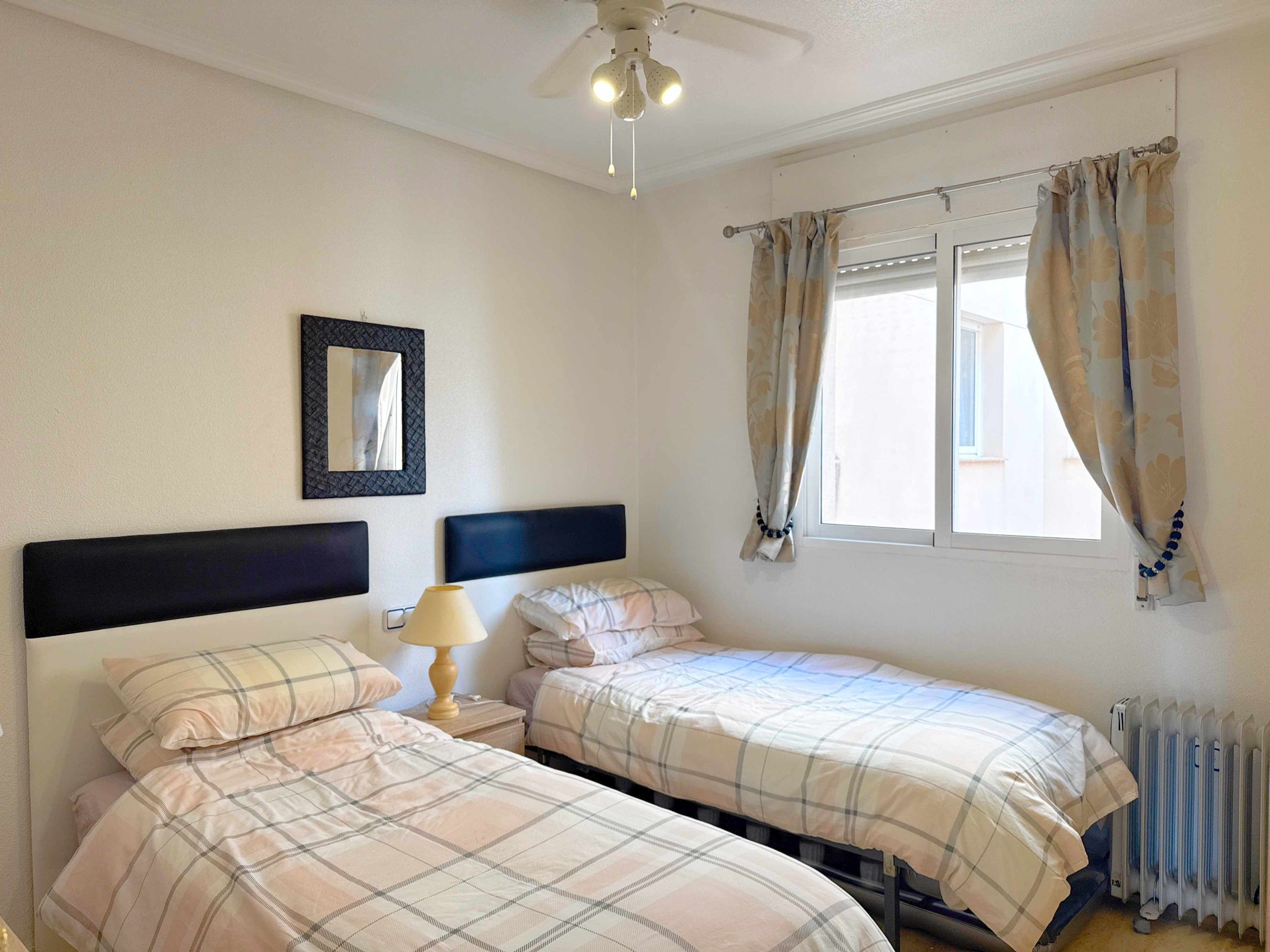 For sale - 2 Bedroom 1 Bathroom Apartment in Cabo Roig -  - Alicante