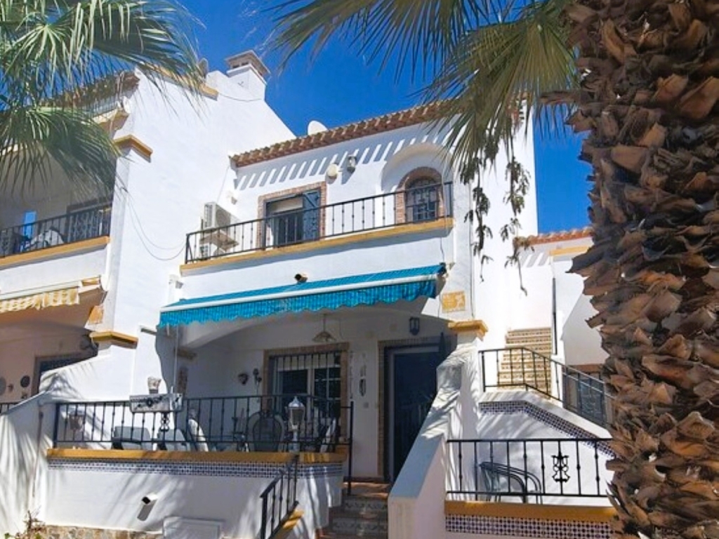 2 Bedroom 2 Bathroom Town House in Villamartin