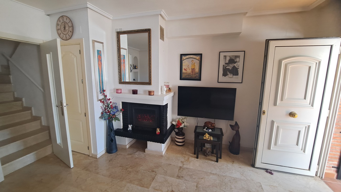 For sale - 2 Bedroom 1 Bathroom Town House in Los Dolses - Orihuela Costa  - Alicante