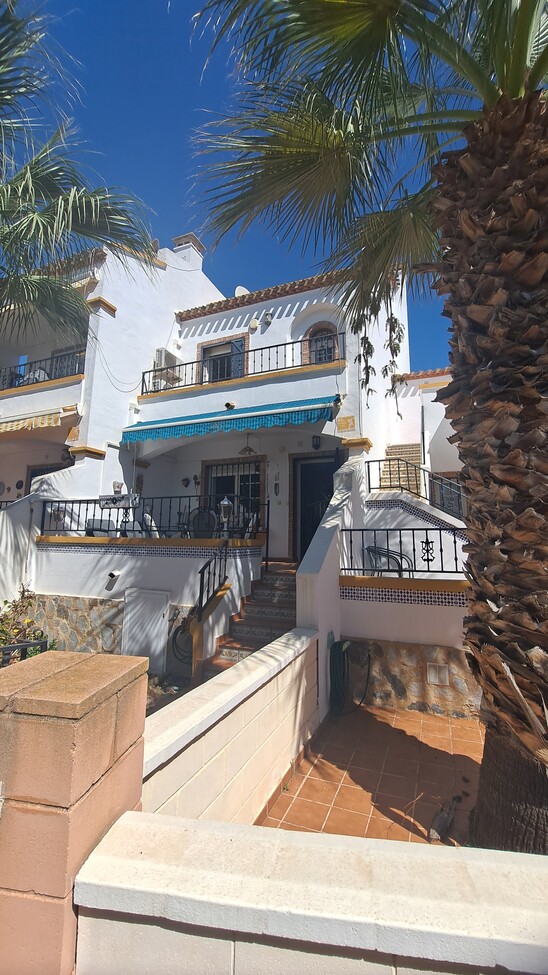 For sale - 2 Bedroom 1 Bathroom Town House in Los Dolses - Orihuela Costa  - Alicante