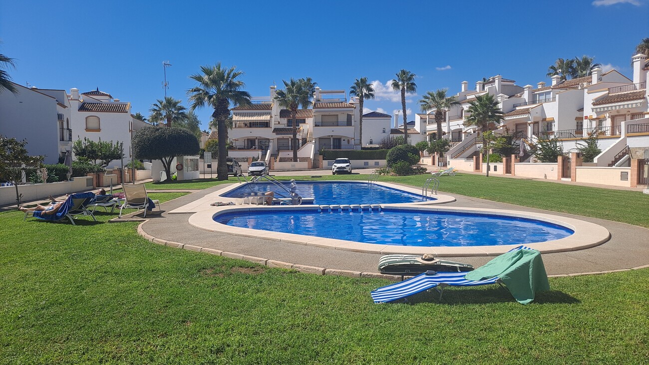 For sale - 2 Bedroom 1 Bathroom Town House in Los Dolses - Orihuela Costa  - Alicante