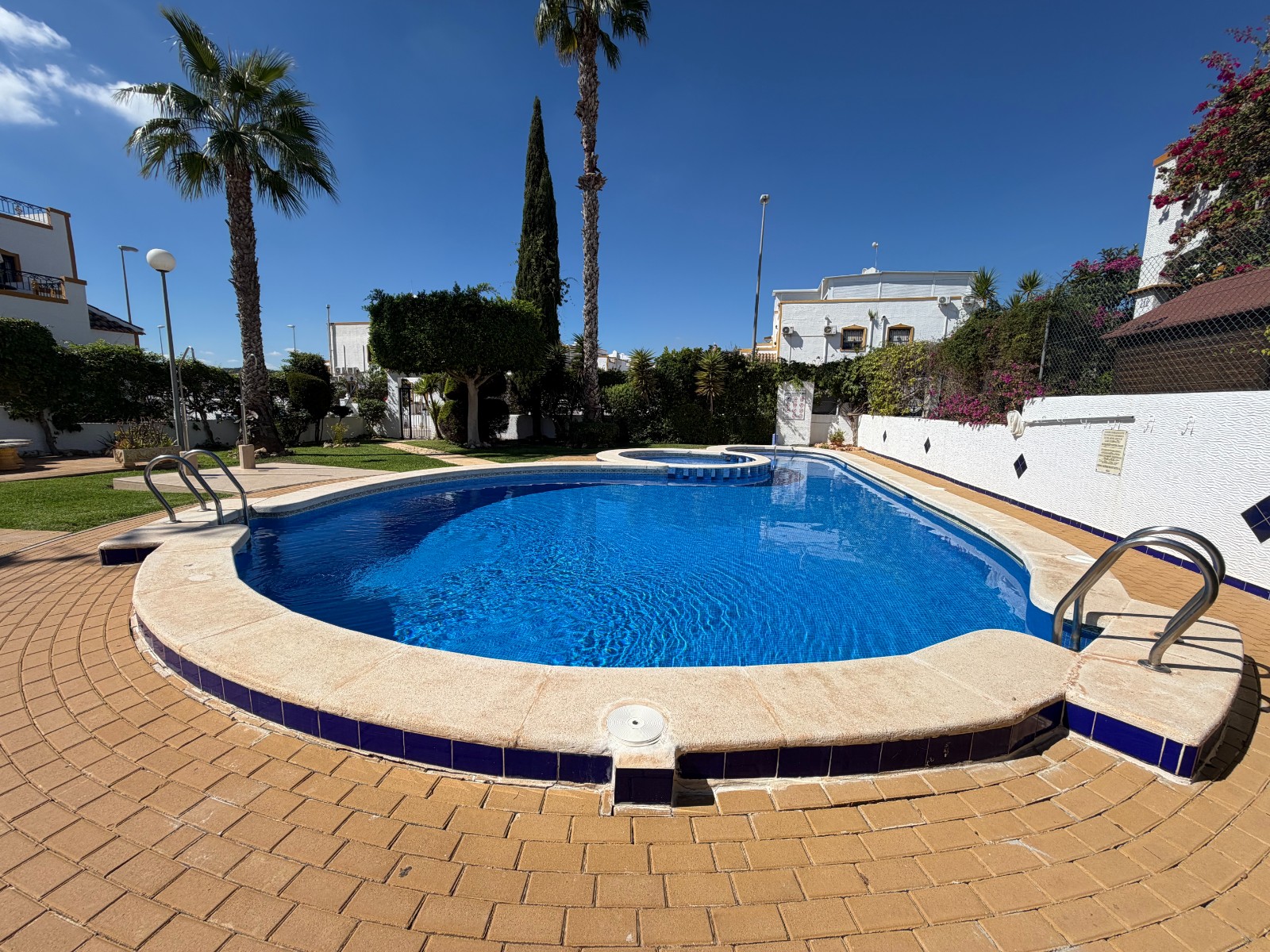 For sale - 3 Bedroom 2 Bathroom Townhouse in Orihuela - Entre Naranjos Vistabella  - Alicante
