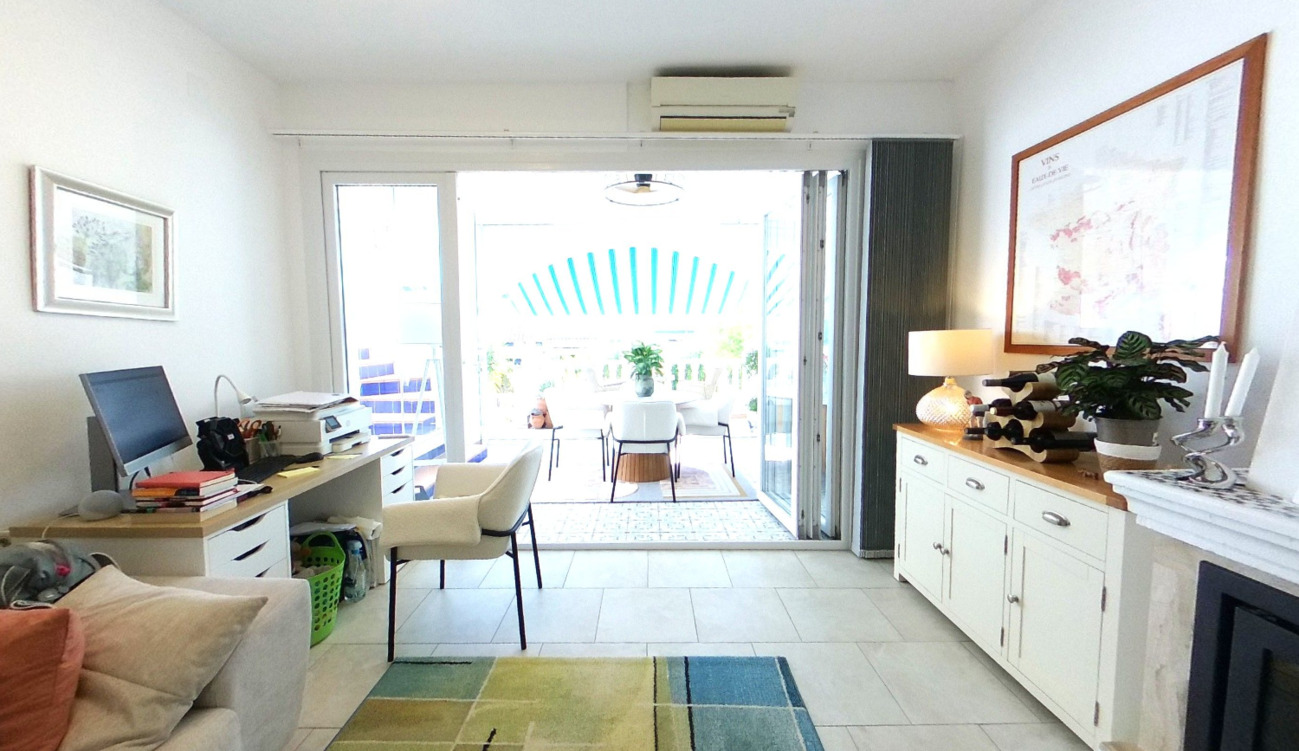 For sale - 2 Bedroom 2 Bathroom Town House in Villamartin - Orihuela Costa  - Alicante