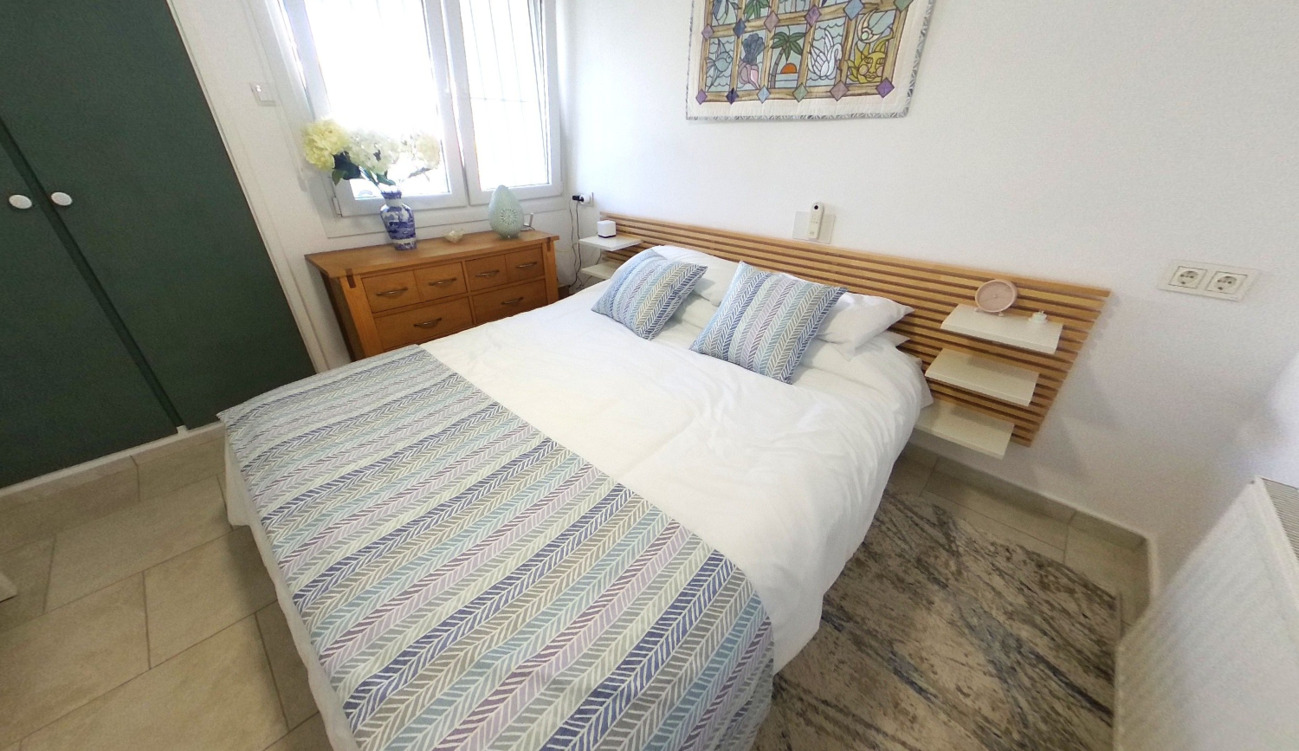 For sale - 2 Bedroom 2 Bathroom Town House in Villamartin - Orihuela Costa  - Alicante