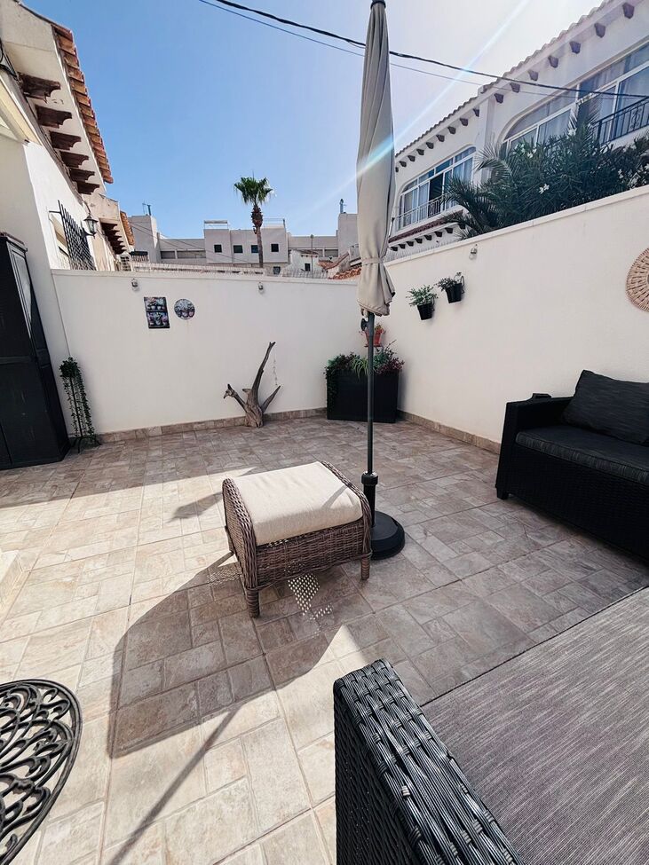 For sale - 2 Bedroom 3 Bathroom Town House in Villamartin - Orihuela Costa  - Alicante