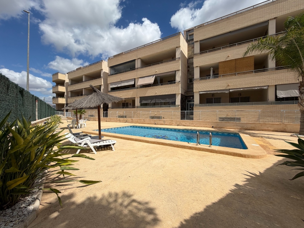 3 Bedroom 2 Bathroom Apartment in Jacarilla