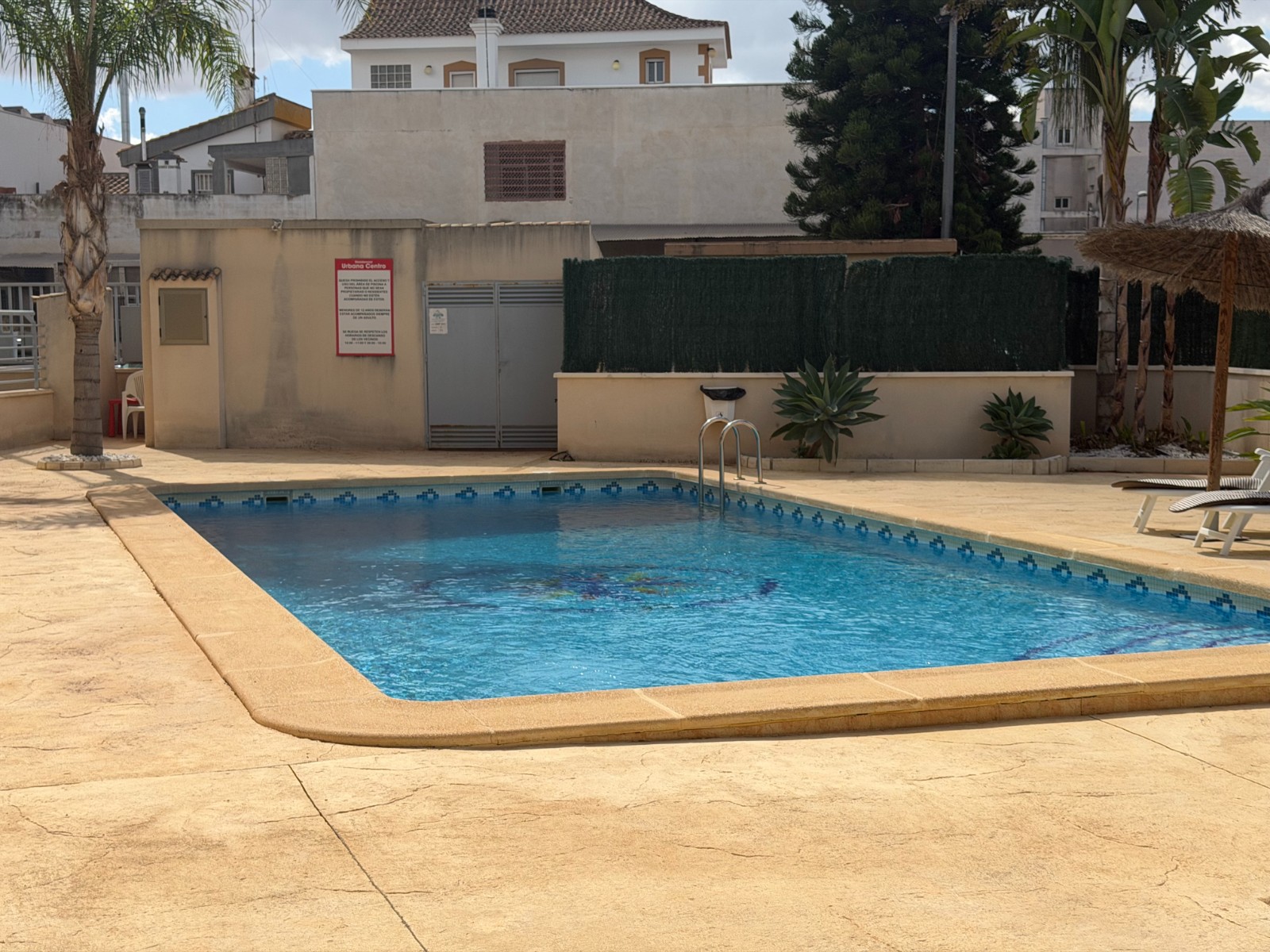For sale - 3 Bedroom 2 Bathroom Apartment in Jacarilla - Jacarilla  - Alicante