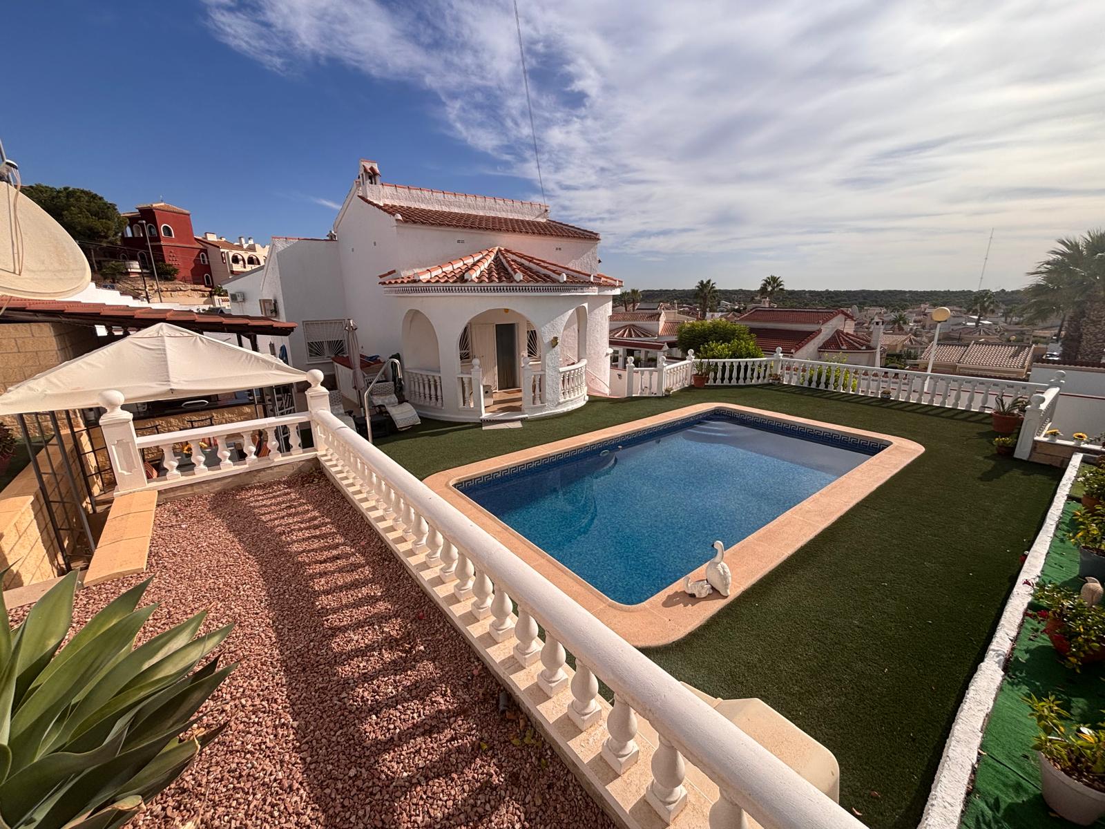 For sale - 2 Bedroom 1 Bathroom South Facing Detached Villa in Ciudad Quesada - Urbanización Ciudad Quesada  - Alicante