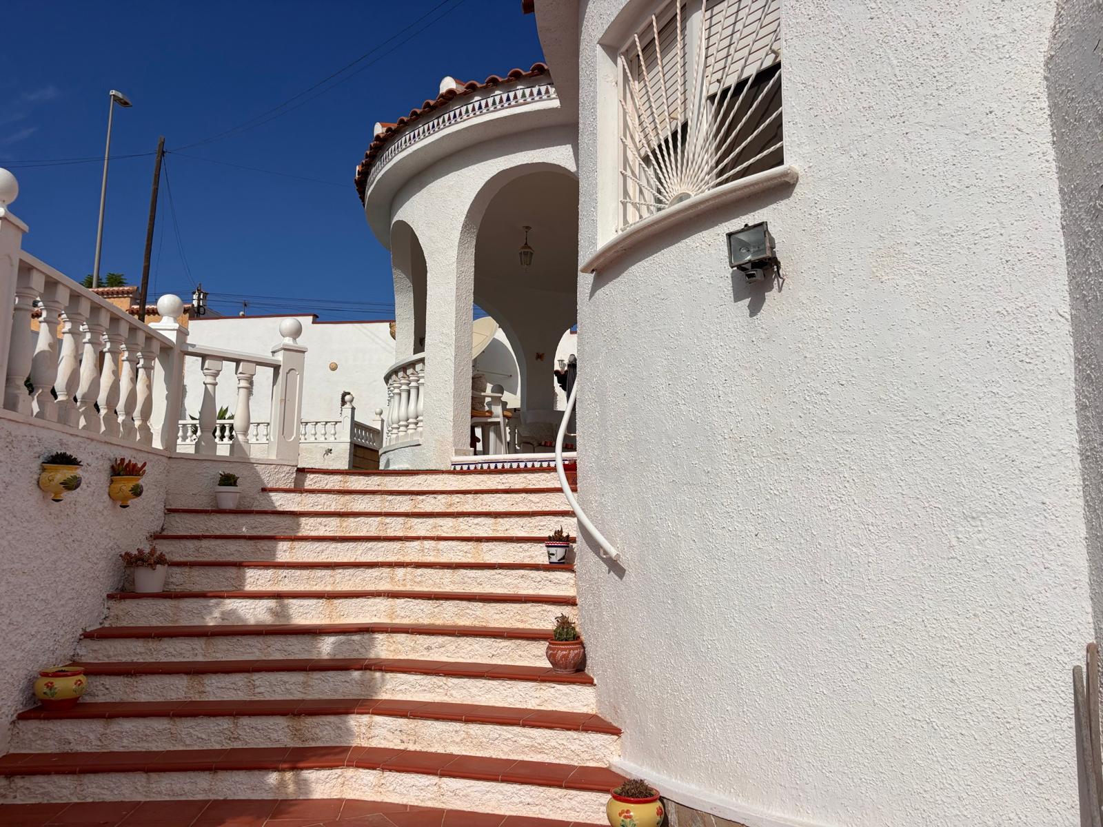 For sale - 2 Bedroom 1 Bathroom South Facing Detached Villa in Ciudad Quesada - Urbanización Ciudad Quesada  - Alicante