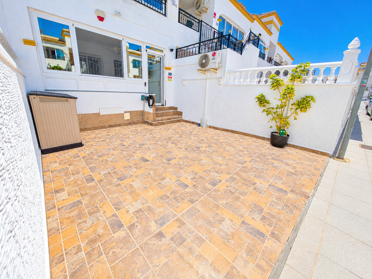 For sale - 2 Bedroom 1 Bathroom Apartment in Vistabella Golf - , Vistabella Golf, Alicante, Spain - Alicante