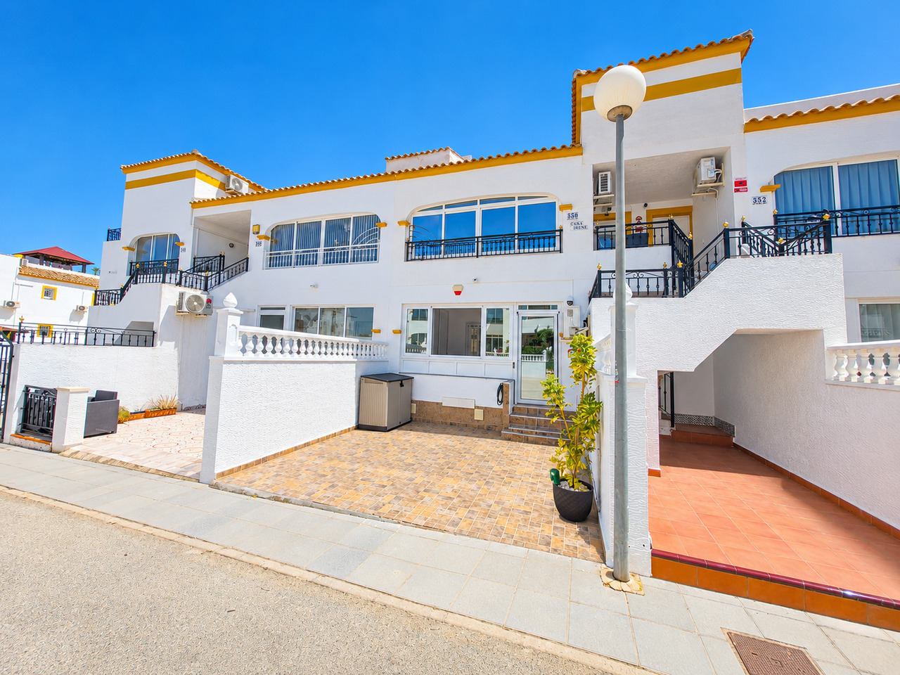 For sale - 2 Bedroom 1 Bathroom Apartment in Vistabella Golf - , Vistabella Golf, Alicante, Spain - Alicante