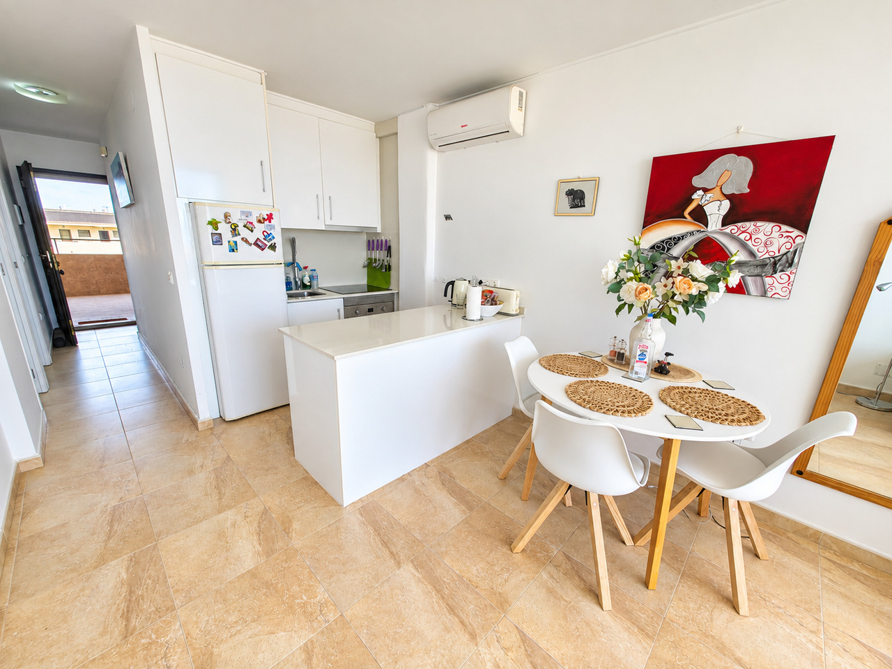 For sale - 2 Bedroom 1 Bathroom Apartment in Torrevieja - , Torrevieja, Alicante, Spain - Alicante