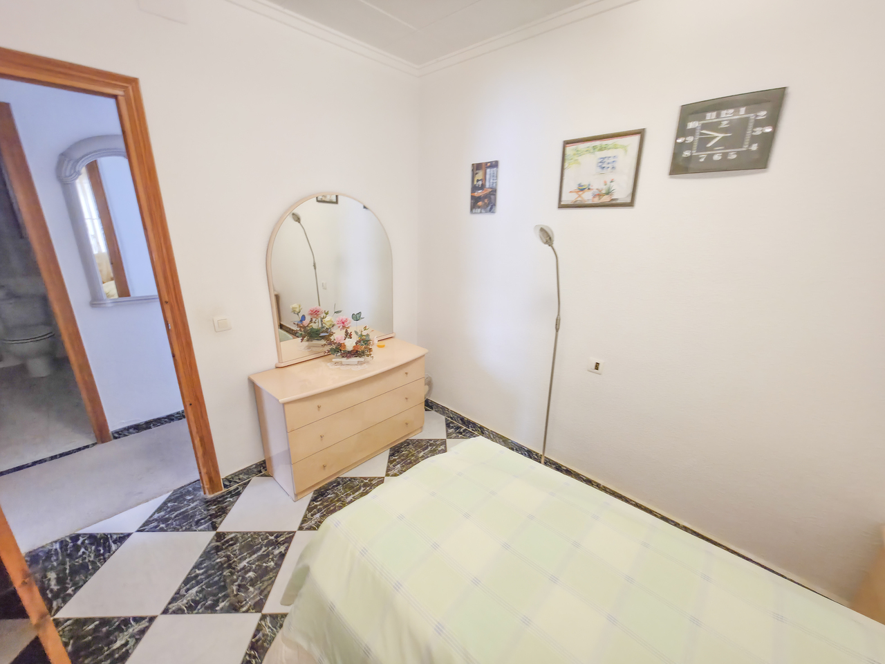 For sale - 3 Bedroom 2 Bathroom Villa in Torrevieja - , Torrevieja, Alicante, Spain - Alicante
