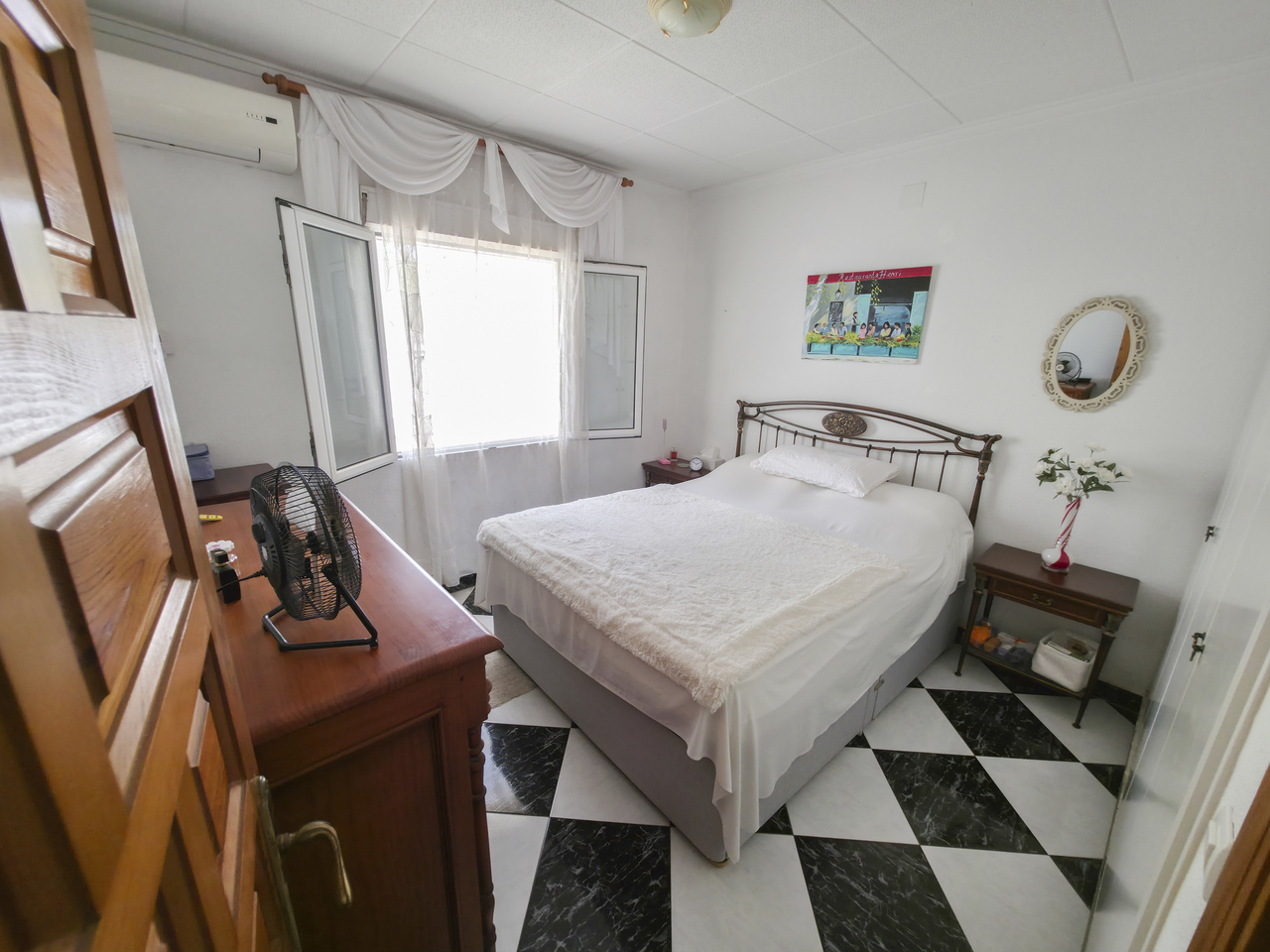 For sale - 3 Bedroom 2 Bathroom Villa in Torrevieja - , Torrevieja, Alicante, Spain - Alicante