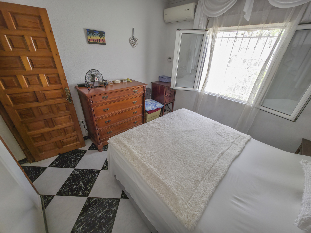 For sale - 3 Bedroom 2 Bathroom Villa in Torrevieja - , Torrevieja, Alicante, Spain - Alicante