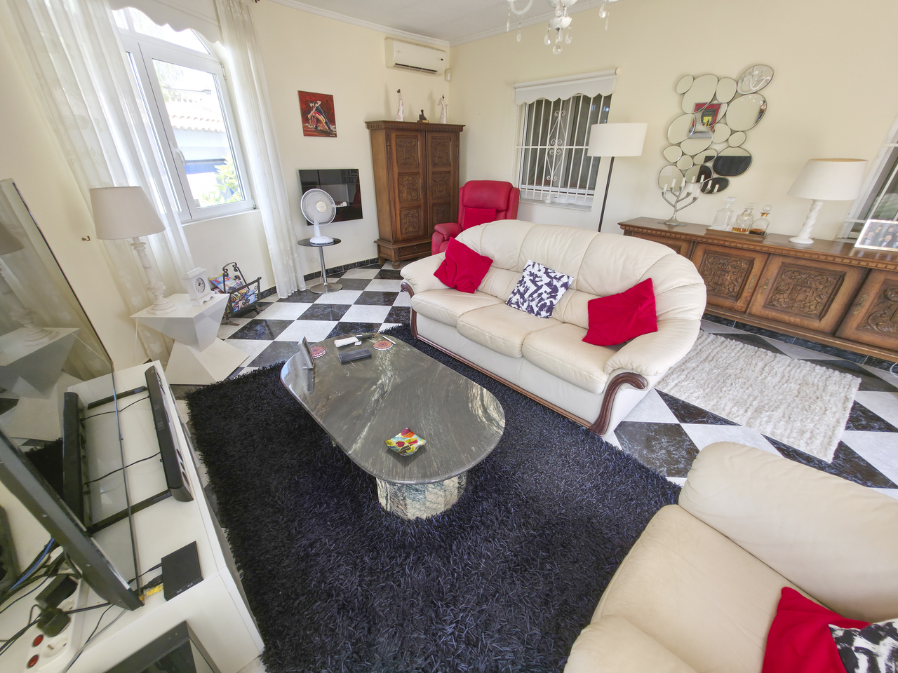For sale - 3 Bedroom 2 Bathroom Villa in Torrevieja - , Torrevieja, Alicante, Spain - Alicante