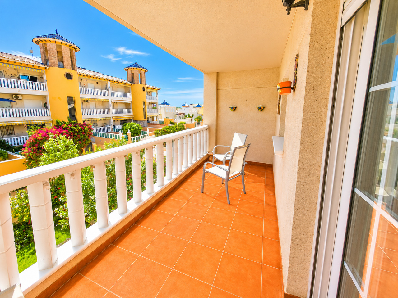 For sale - 2 Bedroom 1 Bathroom Apartment in Lomas de Cabo Roig - , Lomas de Cabo Roig, Alicante, Spain - Alicante