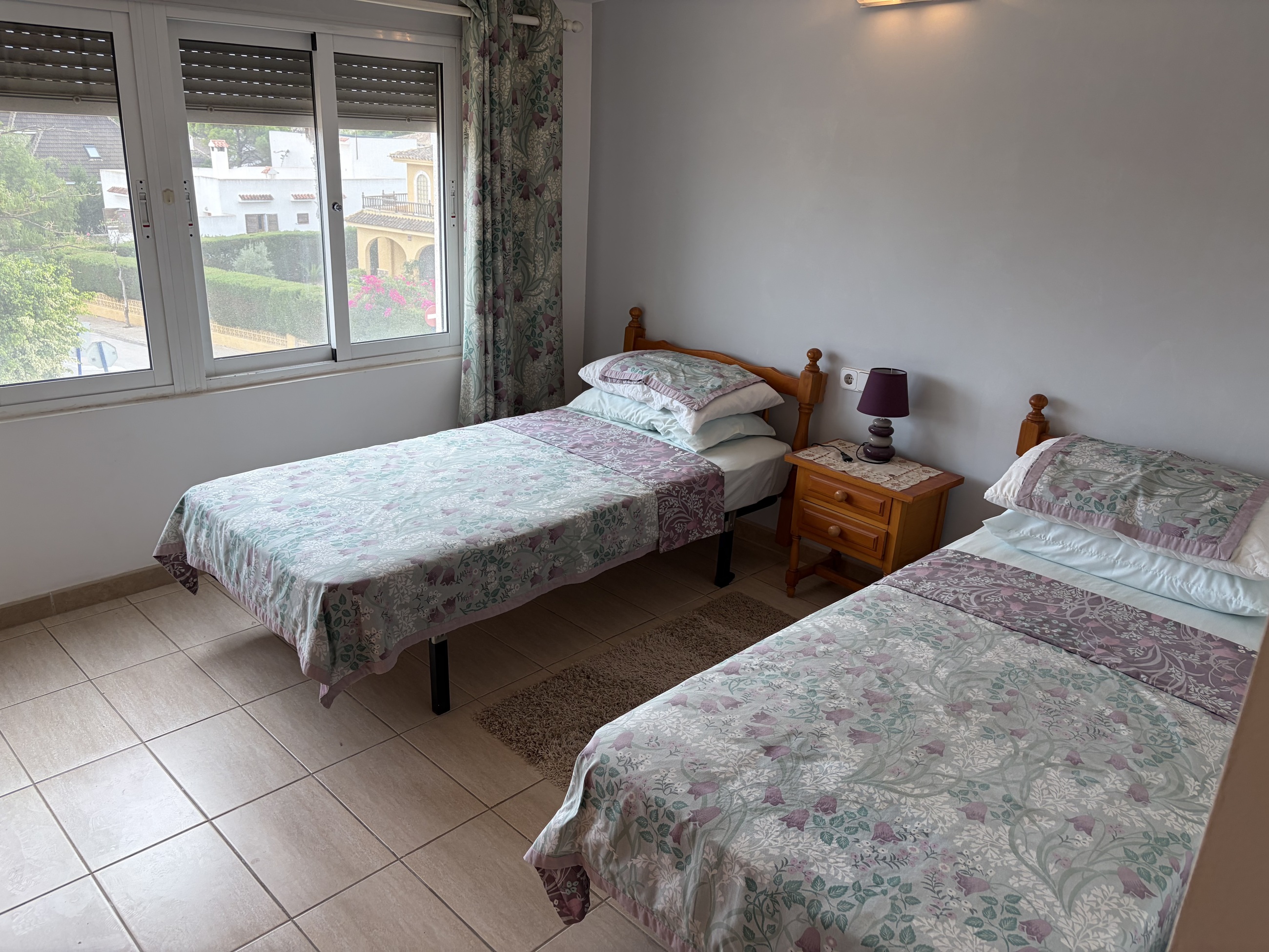 For sale - 3 Bedroom 2 Bathroom Town House in La Zenia - Costa Blanca  - Alicante