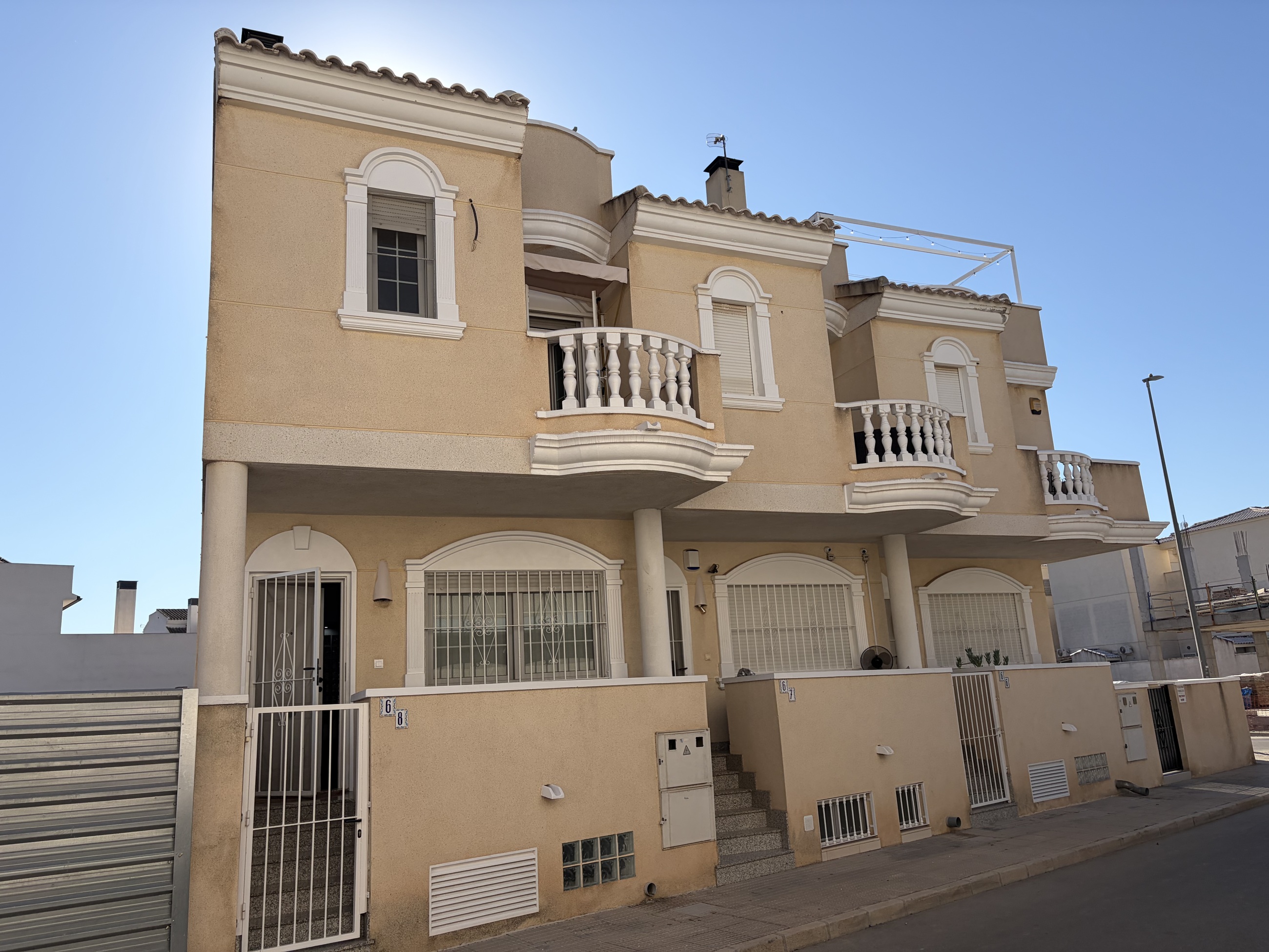 For sale - 3 Bedroom 3 Bathroom Town House in Las Heredades - Costa Blanca  - Alicante