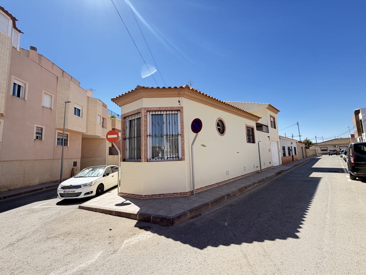 For sale - 4 Bedroom 2 Bathroom Townhouse in Pilar De La Horradada - , Pilar De La Horradada, Alicante, Spain - Alicante