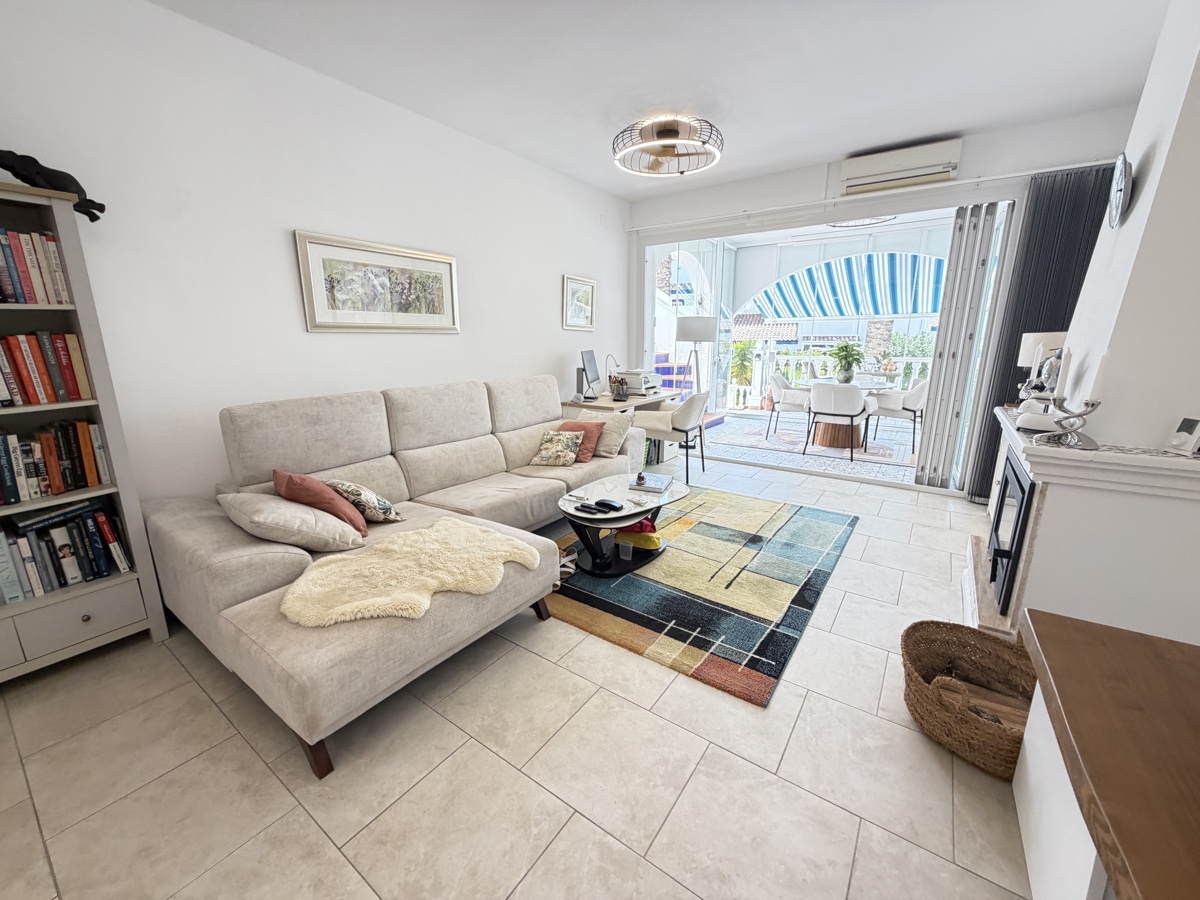 For sale - 2 Bedroom 2 Bathroom Bungalow in Villamartin - , Villamartin, Alicante, Spain - Alicante