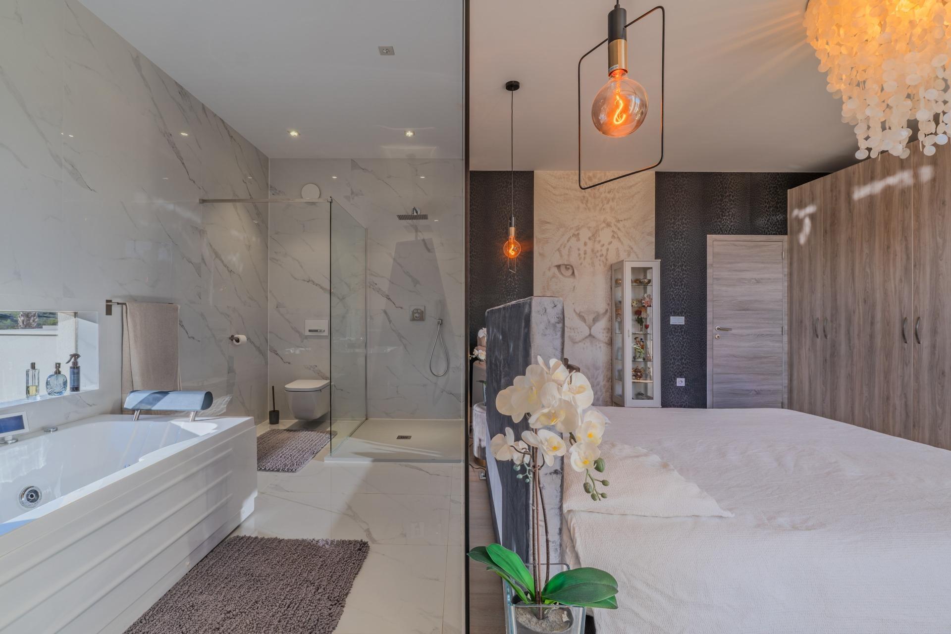 For sale - 4 Bedroom 3 Bathroom Villa in Benijofar - Costa Blanca  - Alicante