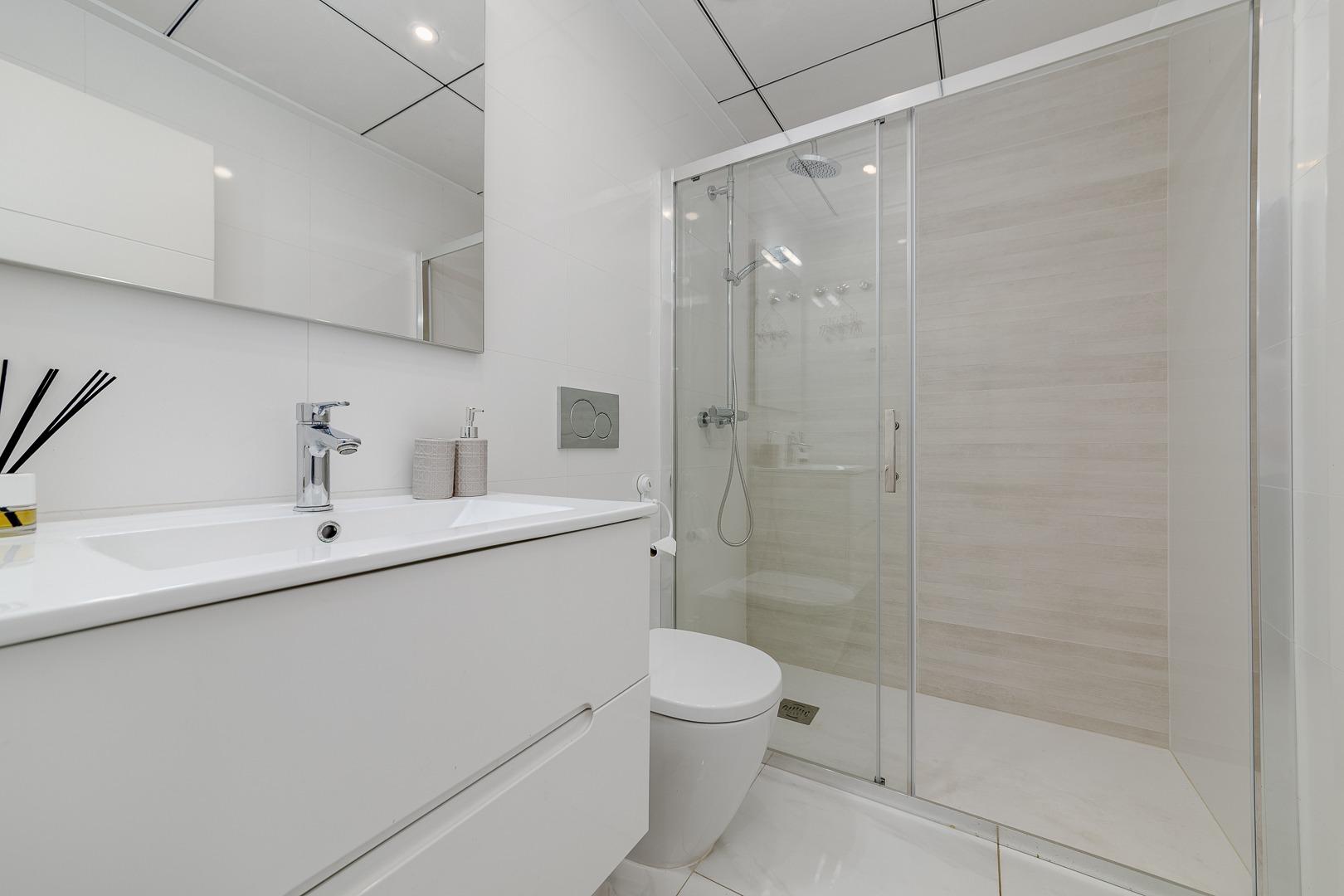 For sale - 3 Bedroom 3 Bathroom Town House in Orihuela Costa - Villamartín-las Filipinas  - Alicante