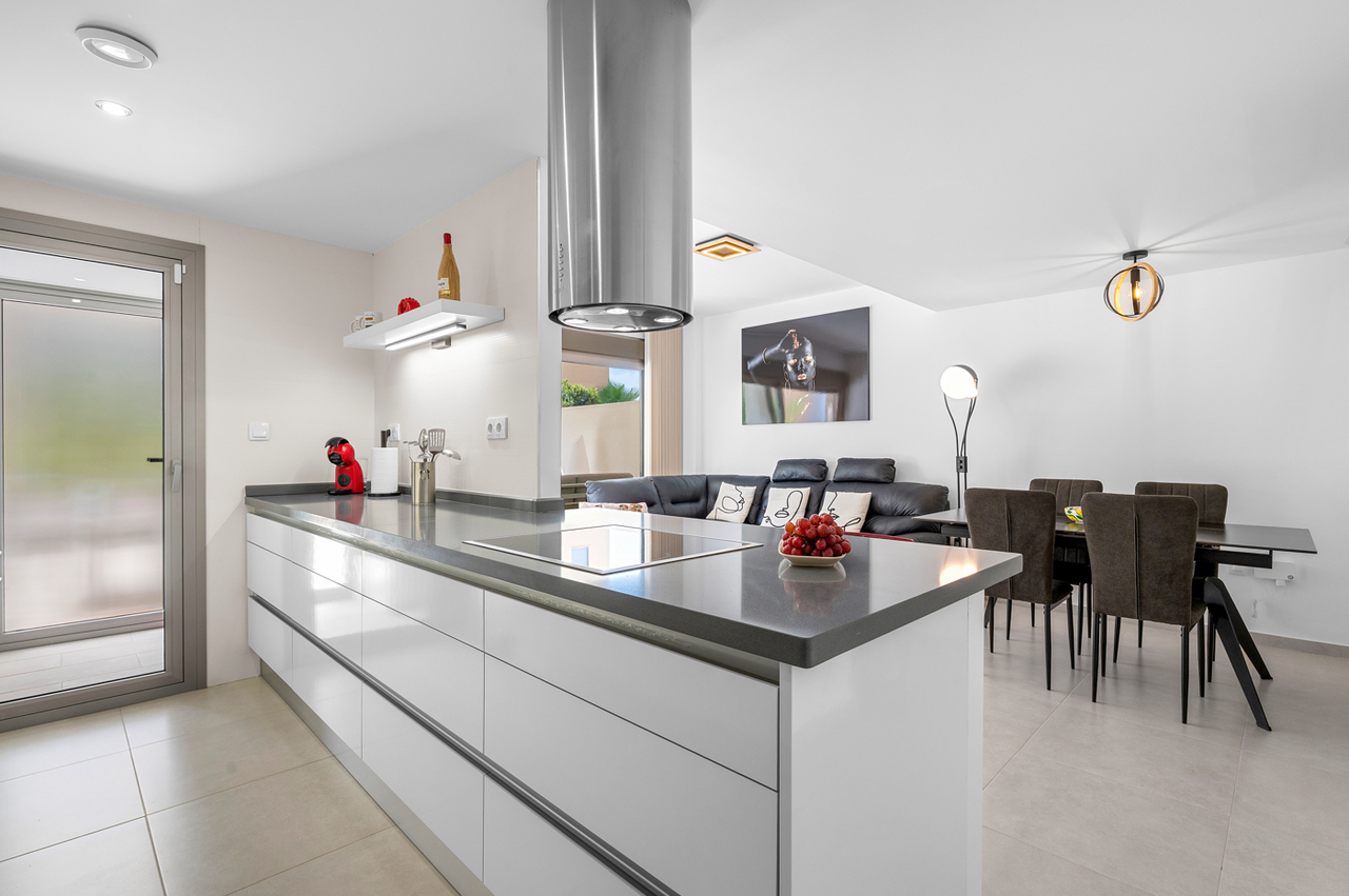 For sale - 2 Bedroom 2 Bathroom Apartment in Villamartin - Costa Blanca  - Alicante
