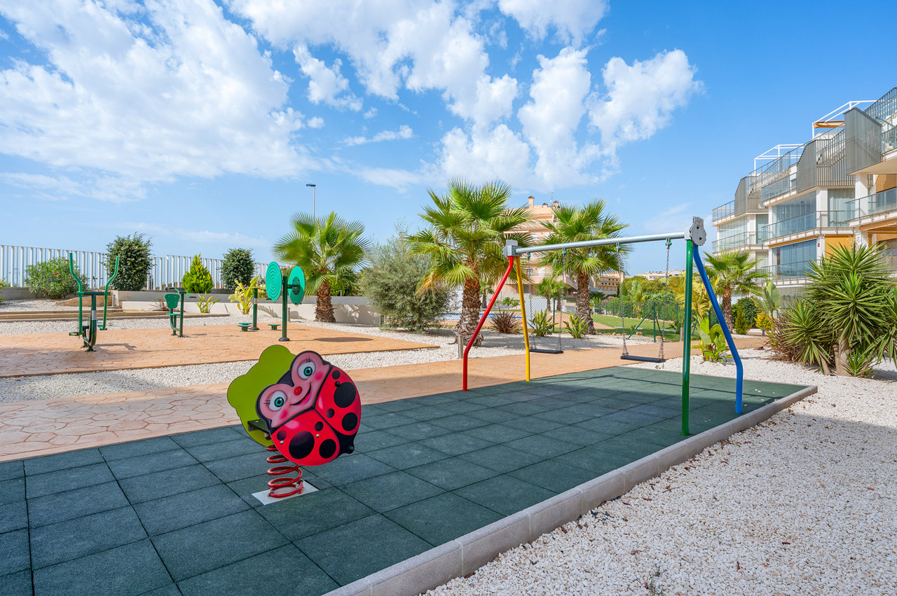 For sale - 2 Bedroom 2 Bathroom Apartment in Villamartin - Costa Blanca  - Alicante