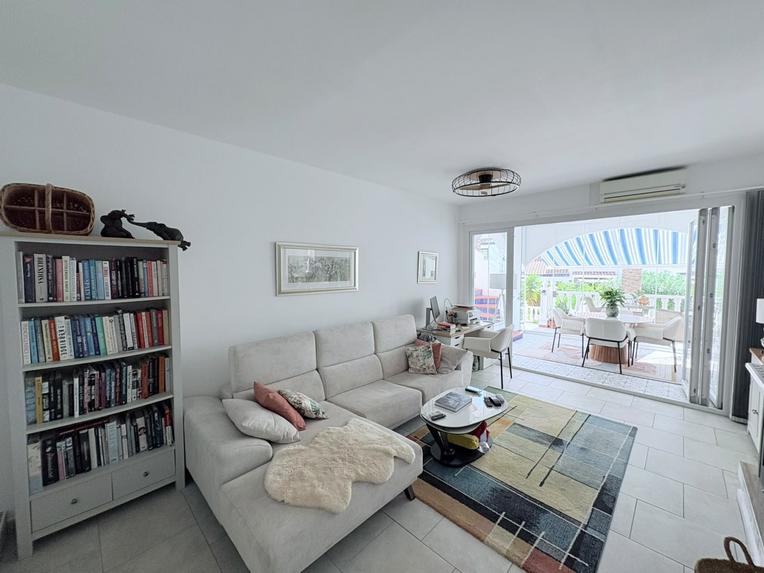 For sale - 2 Bedroom 2 Bathroom Villa in Villamartin - Costa Blanca  - Alicante
