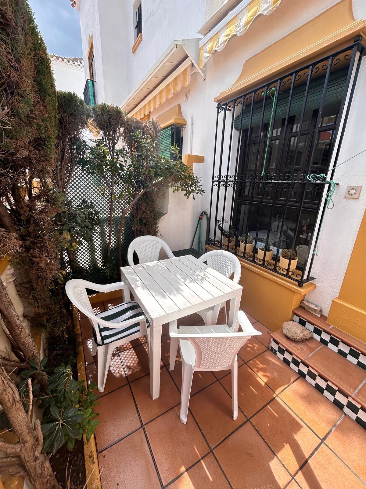 For sale - 2 Bedroom 1 Bathroom Bungalow in Torrevieja - Torre La Mata  - Alicante