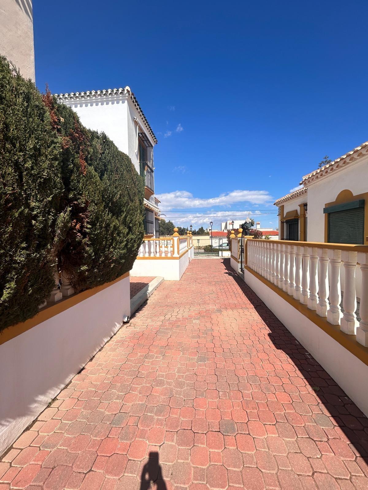 For sale - 2 Bedroom 1 Bathroom Bungalow in Torrevieja - Torre La Mata  - Alicante