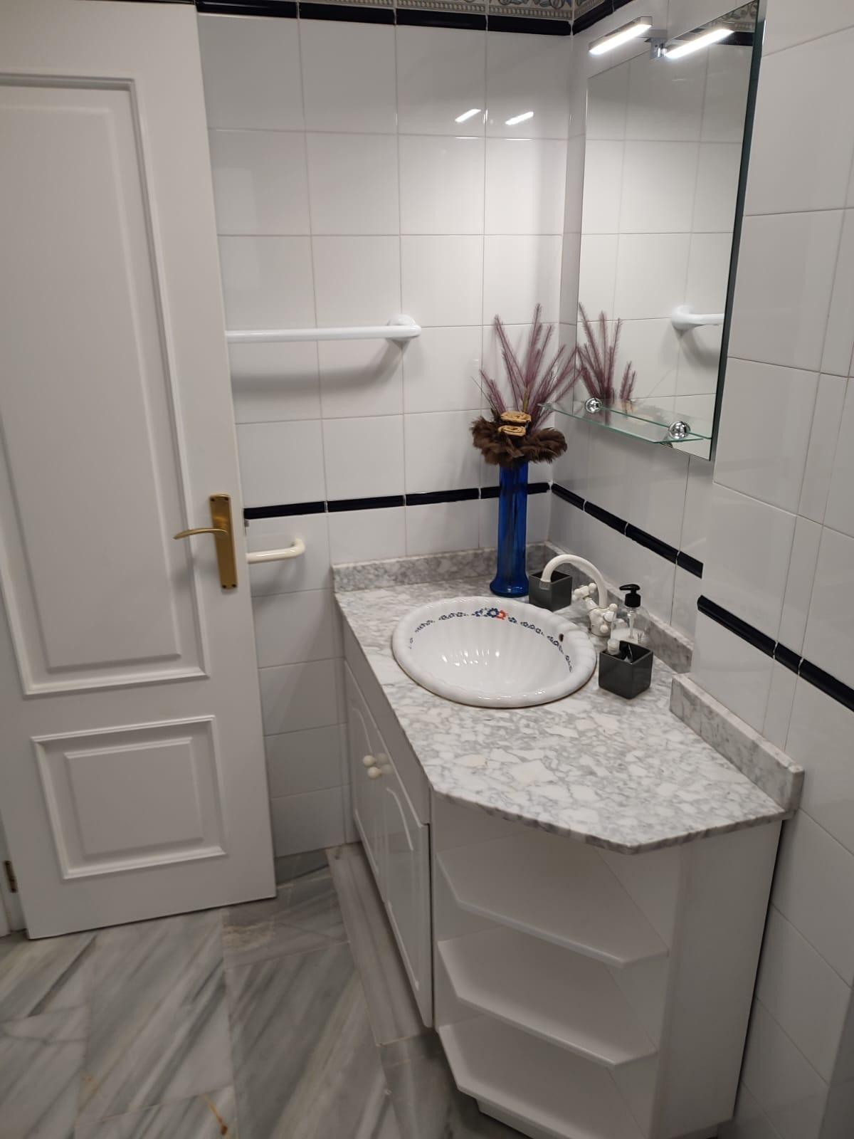 For sale - 2 Bedroom 1 Bathroom Apartment in Torrevieja - Los Frutales  - Alicante