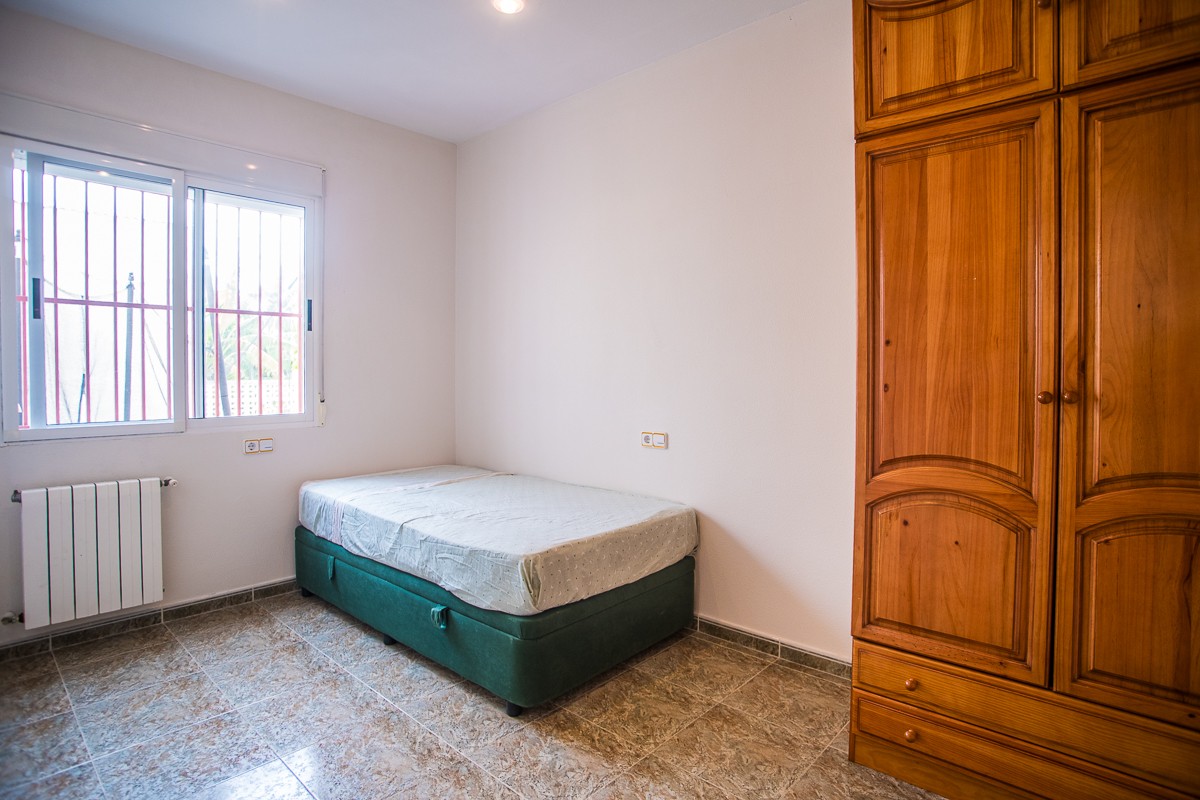 For sale - 7 Bedroom 4 Bathroom Villa in Orihuela - Inland  - Alicante
