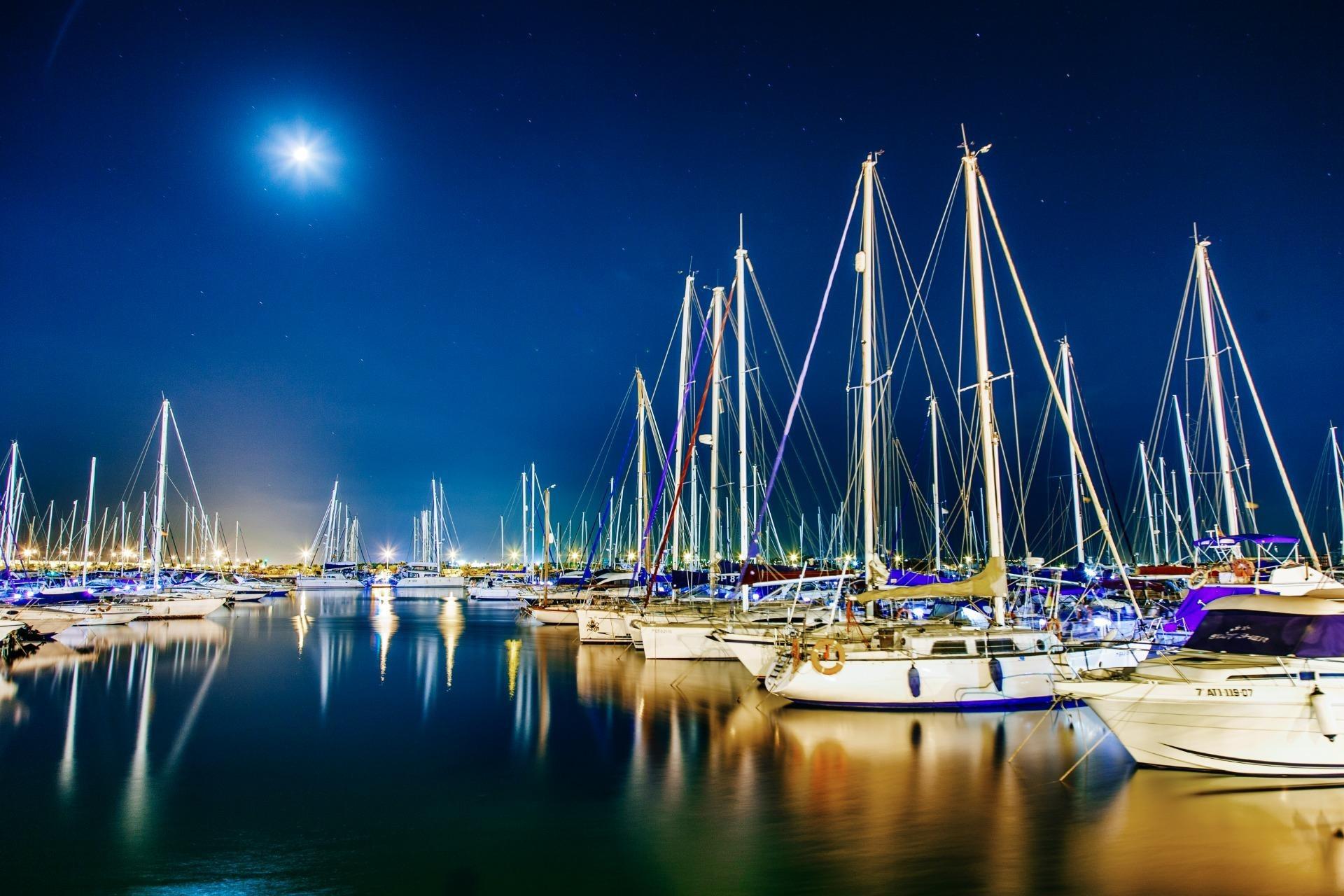 For sale - 2 Bedroom 1 Bathroom Apartment in Torrevieja - Centro - Muelle Pesquero  - Alicante