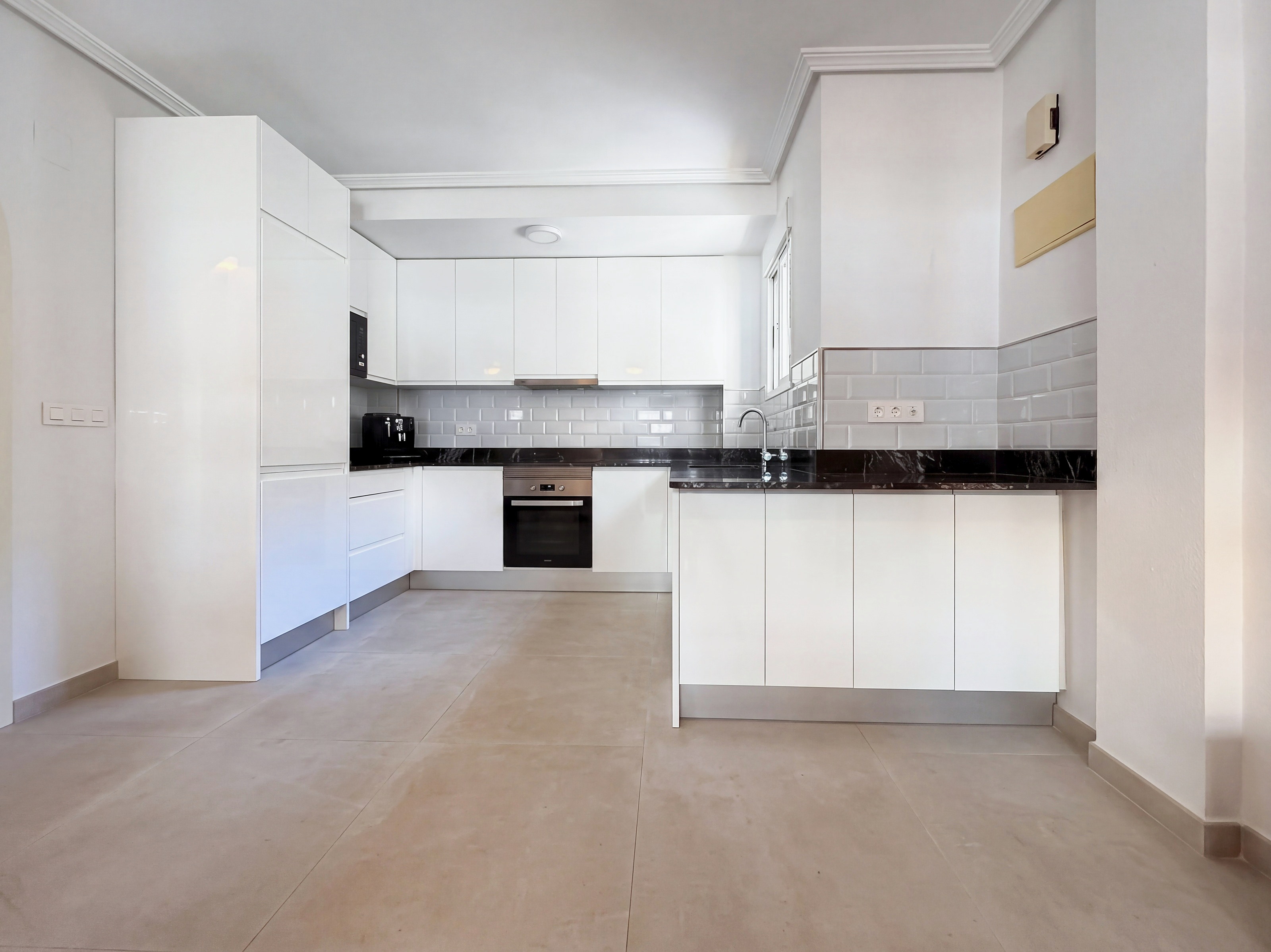 For sale - 3 Bedroom 2 Bathroom Town House in Orihuela Costa - Costa Blanca  - Alicante