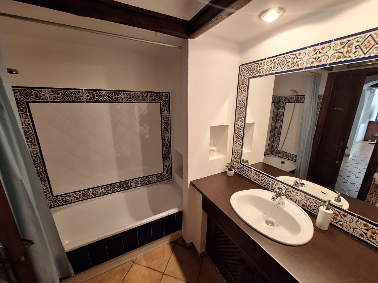 For sale - 2 Bedroom 2 Bathroom Apartment in Torrevieja - Los Frutales  - Alicante