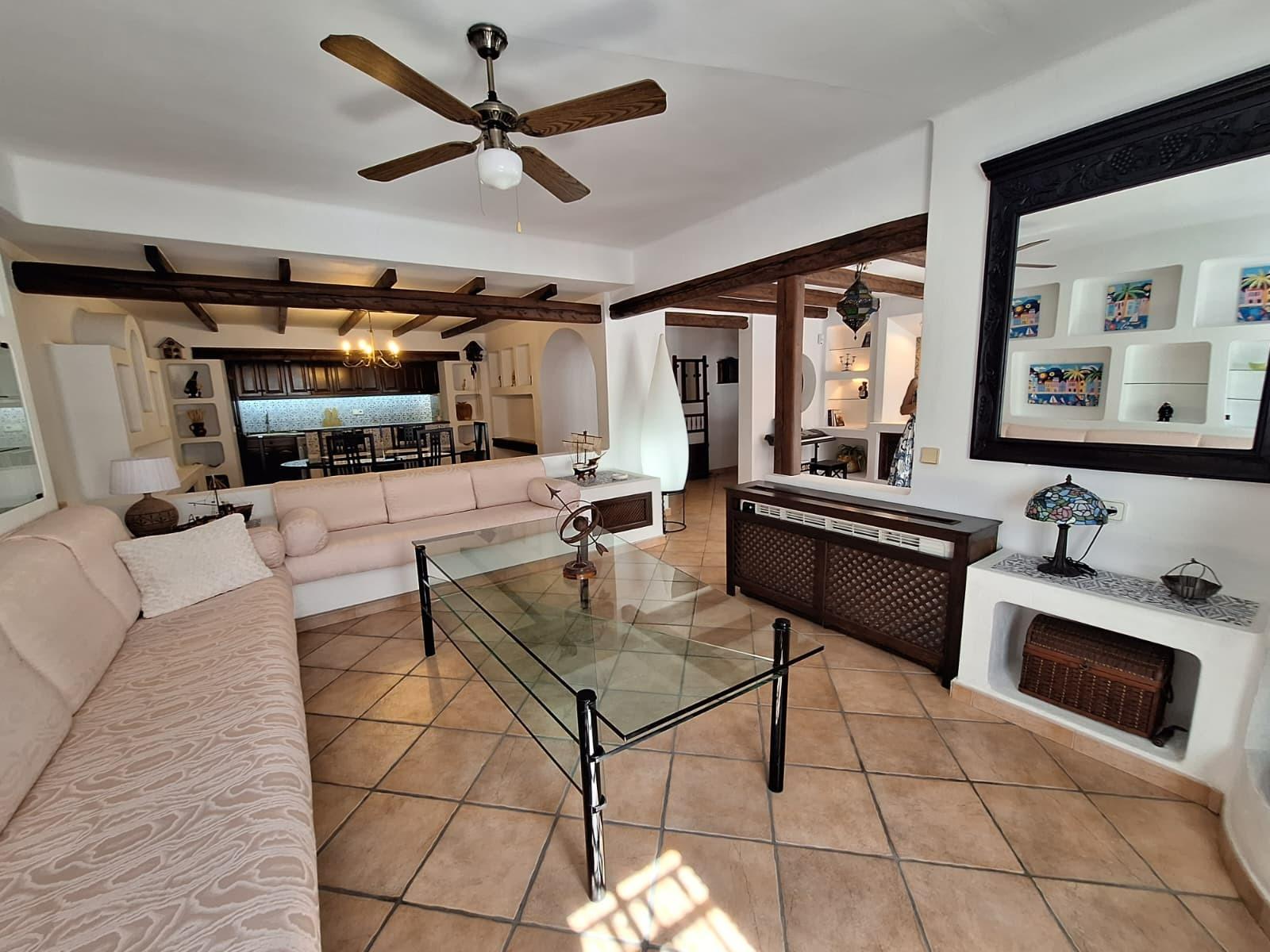 For sale - 2 Bedroom 2 Bathroom Apartment in Torrevieja - Los Frutales  - Alicante
