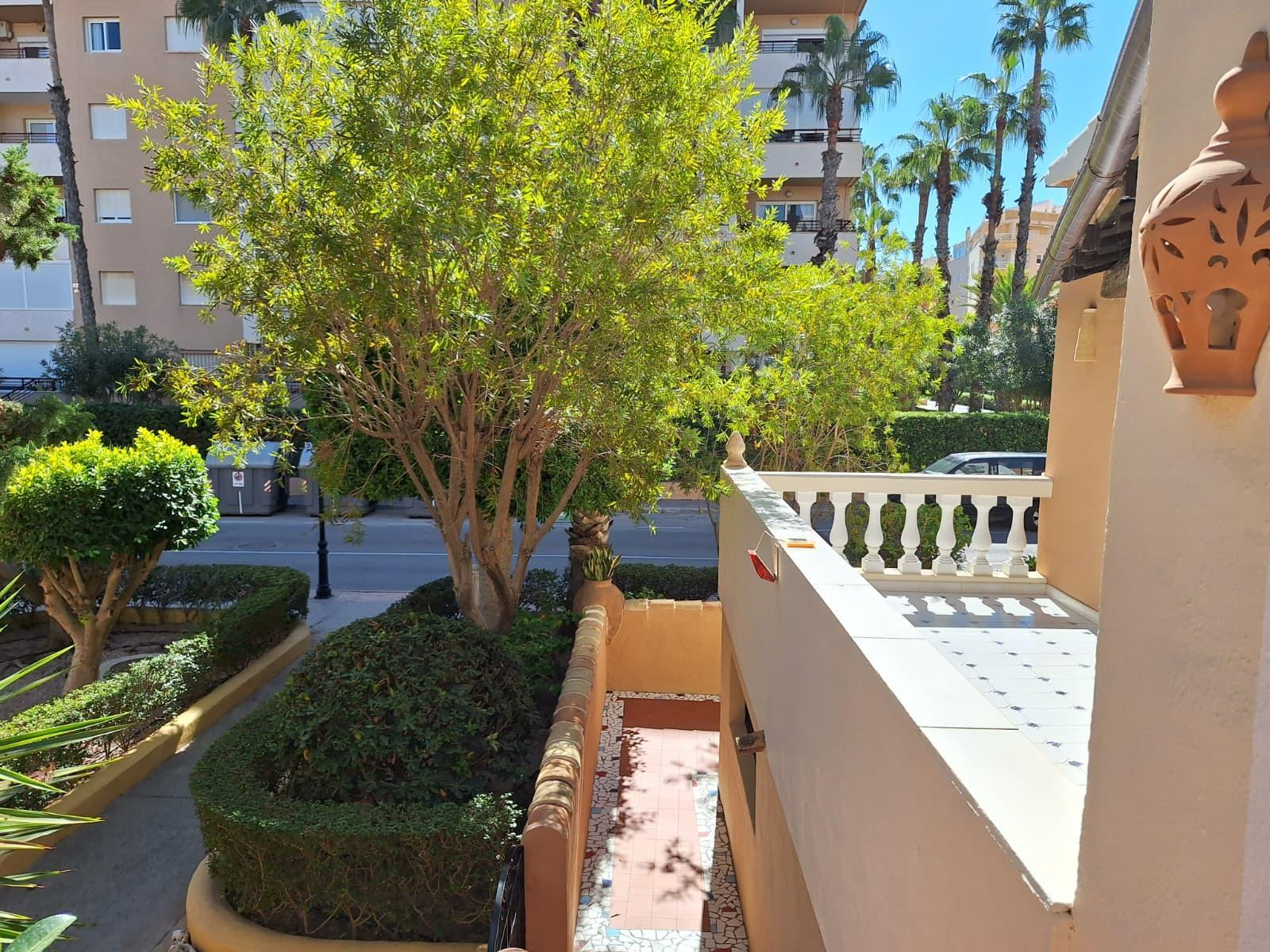 For sale - 2 Bedroom 2 Bathroom Apartment in Torrevieja - Los Frutales  - Alicante